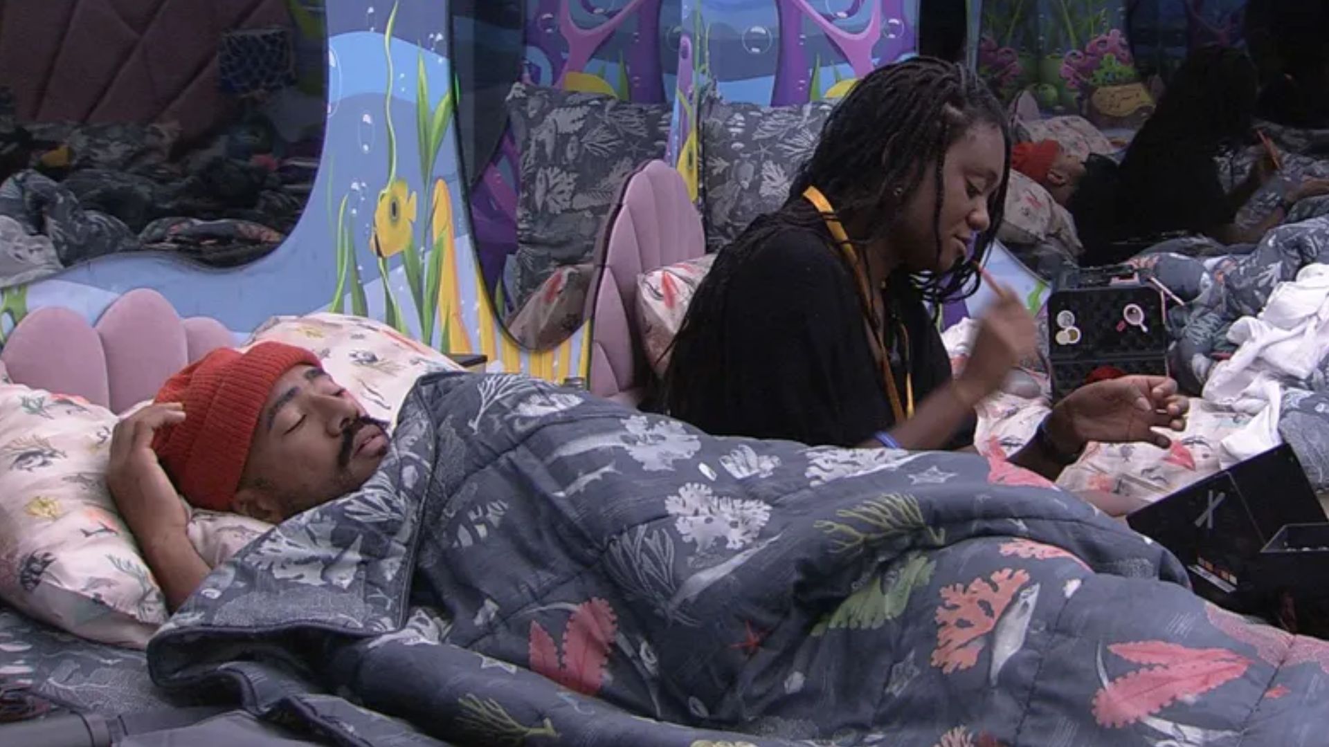 BBB23: Ricardo reclama de sisters após reconciliação com Black: “Eu vejo tudo”
