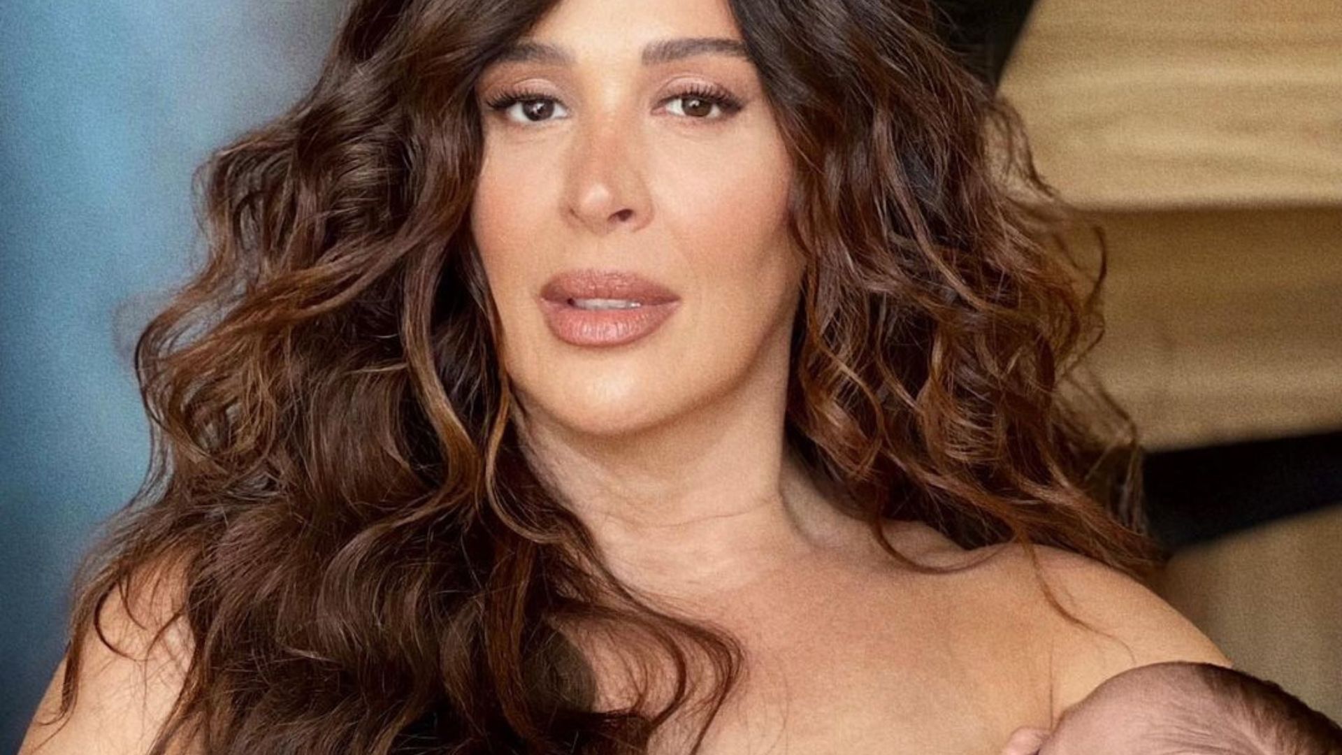 Nua, Claudia Raia posa com Luca nos braços em clique inédito: “Meu melhor papel”
