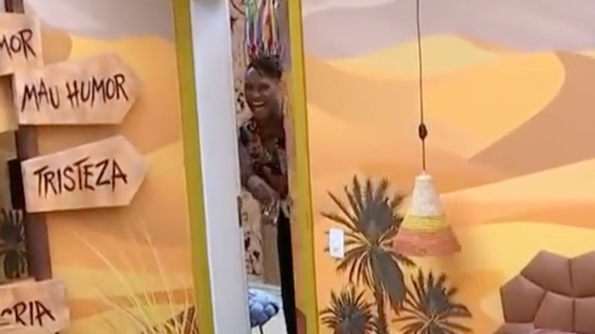 BBB23: Fred abre a porta e flagra brother se humilhando: “Só vim ver a cena”
