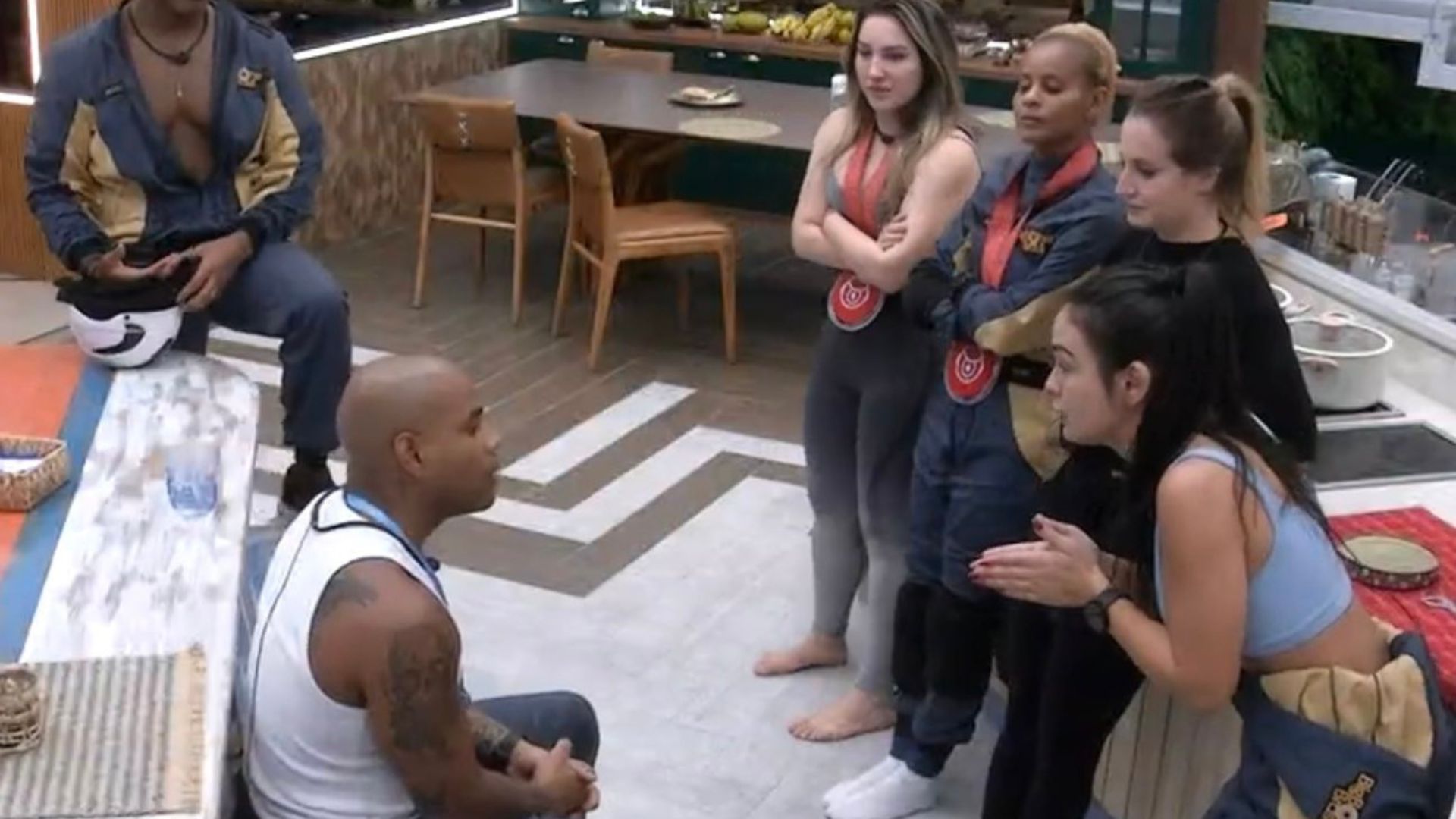 BBB23: Sister é massacrada após atitude com Cézar Black: “Arrogante, soberba”
