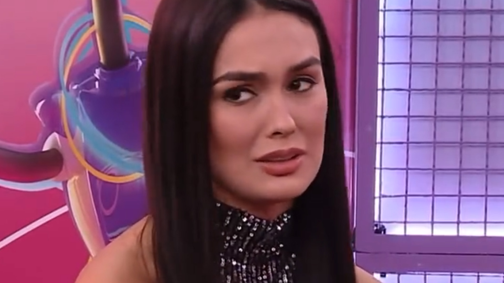BBB23: Larissa dá bronca ao saber de mutirões contra Bruna Griphao: “Triste”