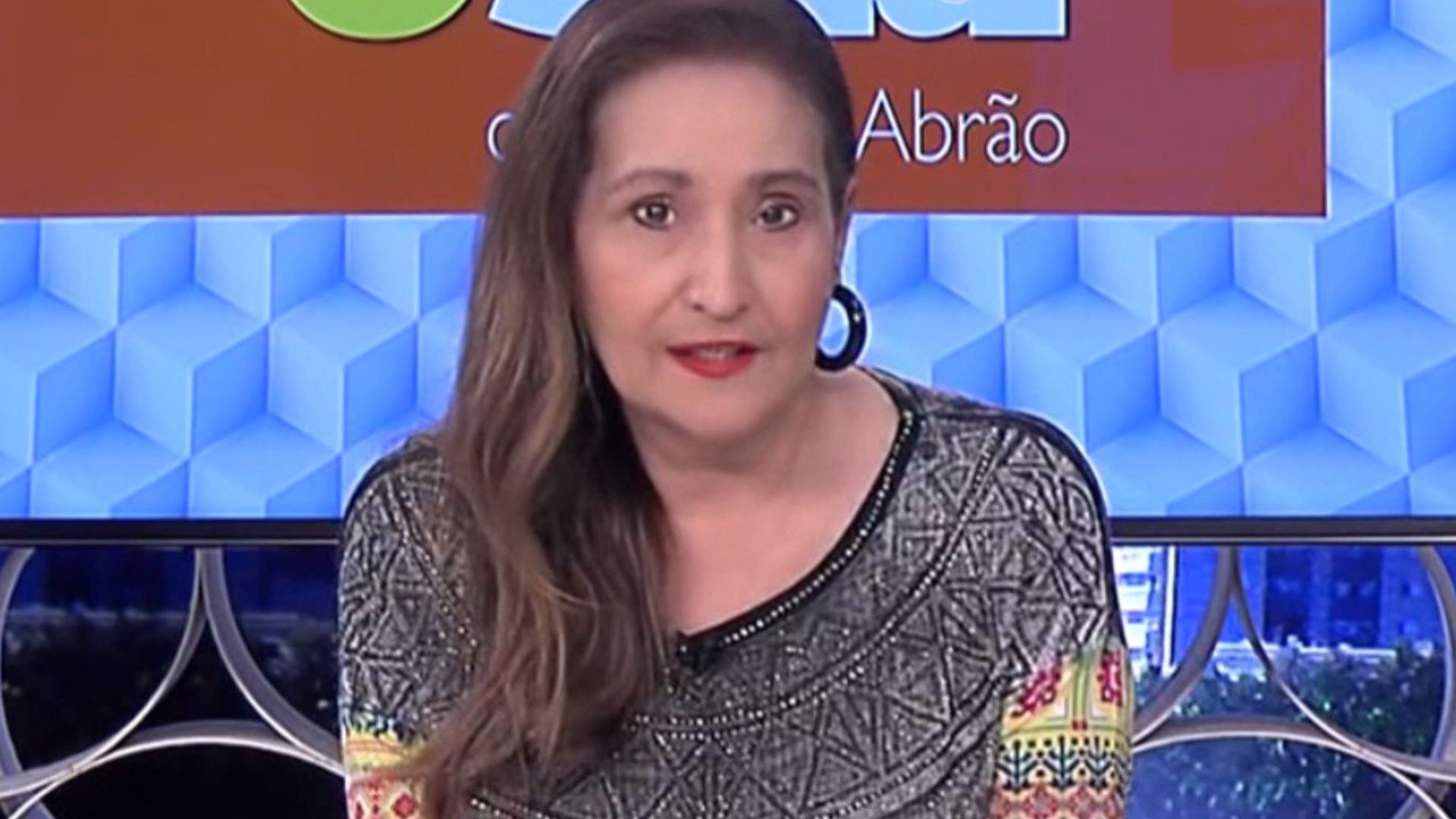 Sonia Abrão faz relato profundo sobre doença e surpreende: “Caí no escuro do poço”