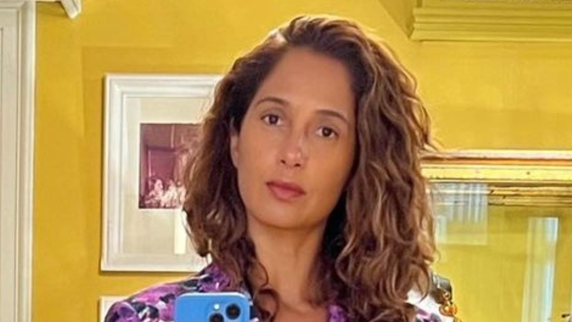 Usaria? Camila Pitanga aposta em look diferentão e chama atenção: “Cheio de frôs”