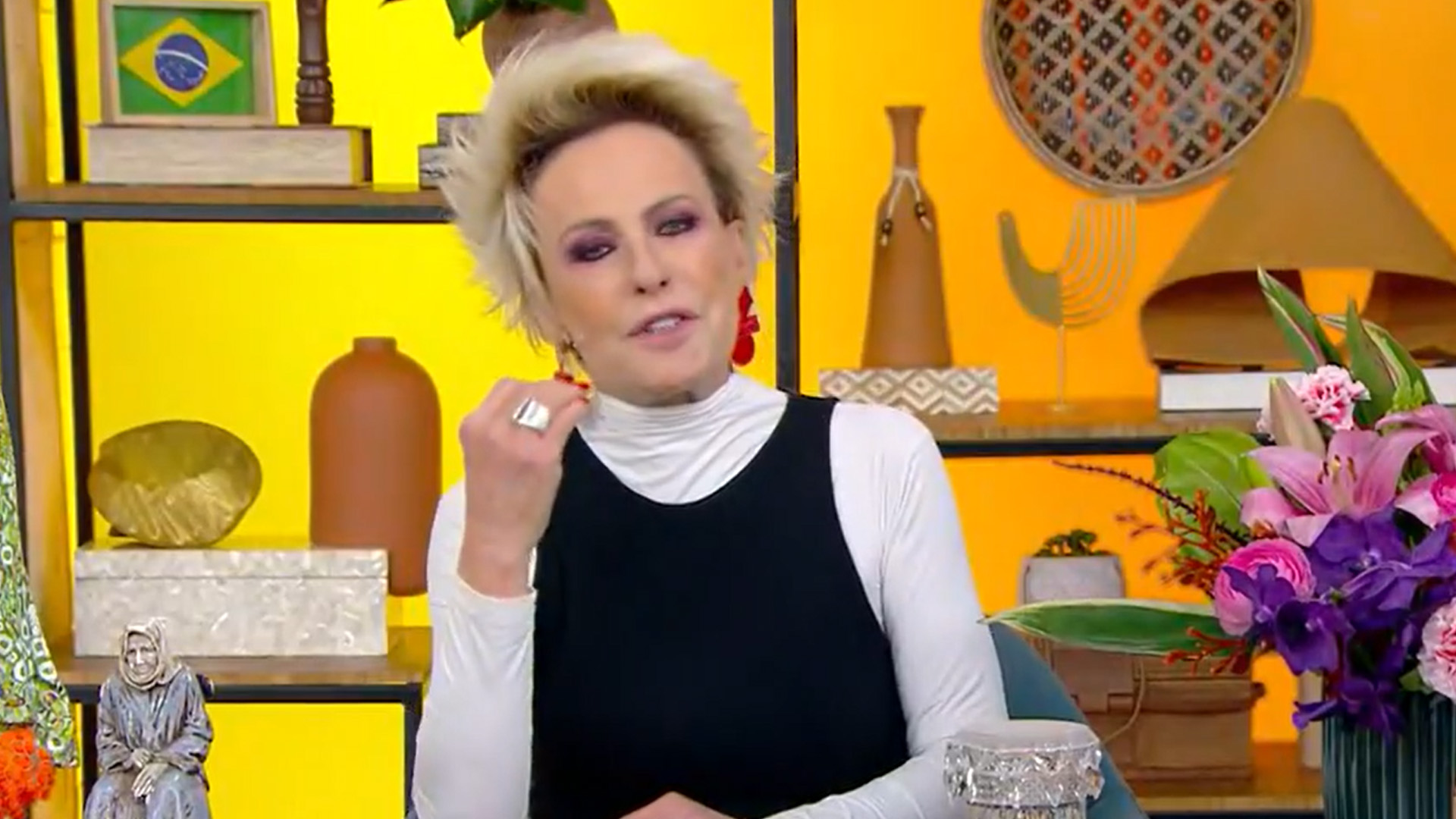 Ana Maria Braga debocha de mulher que caiu em golpe duas vezes: “Vamos combinar…”