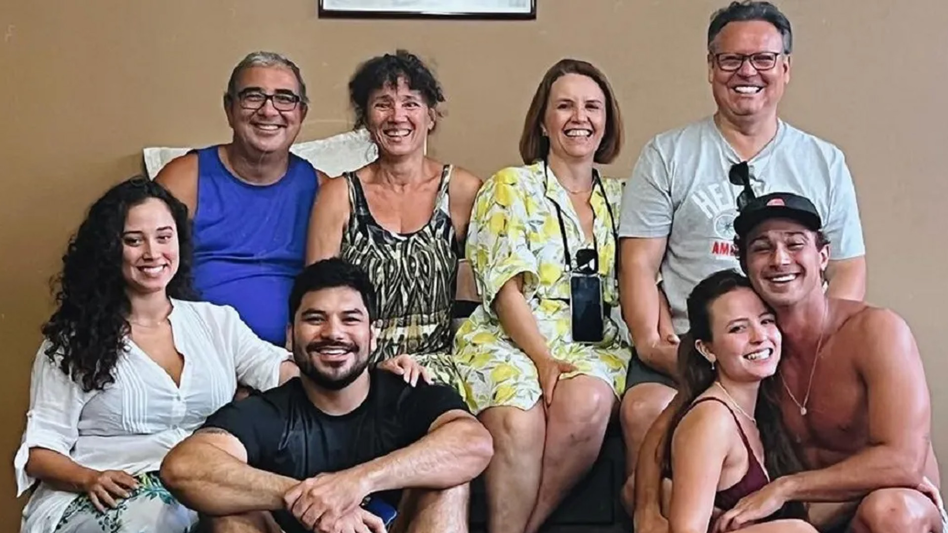 Antes de preconceito, pais de Larissa Manoela conheceram família do genro: “Coração cheio”