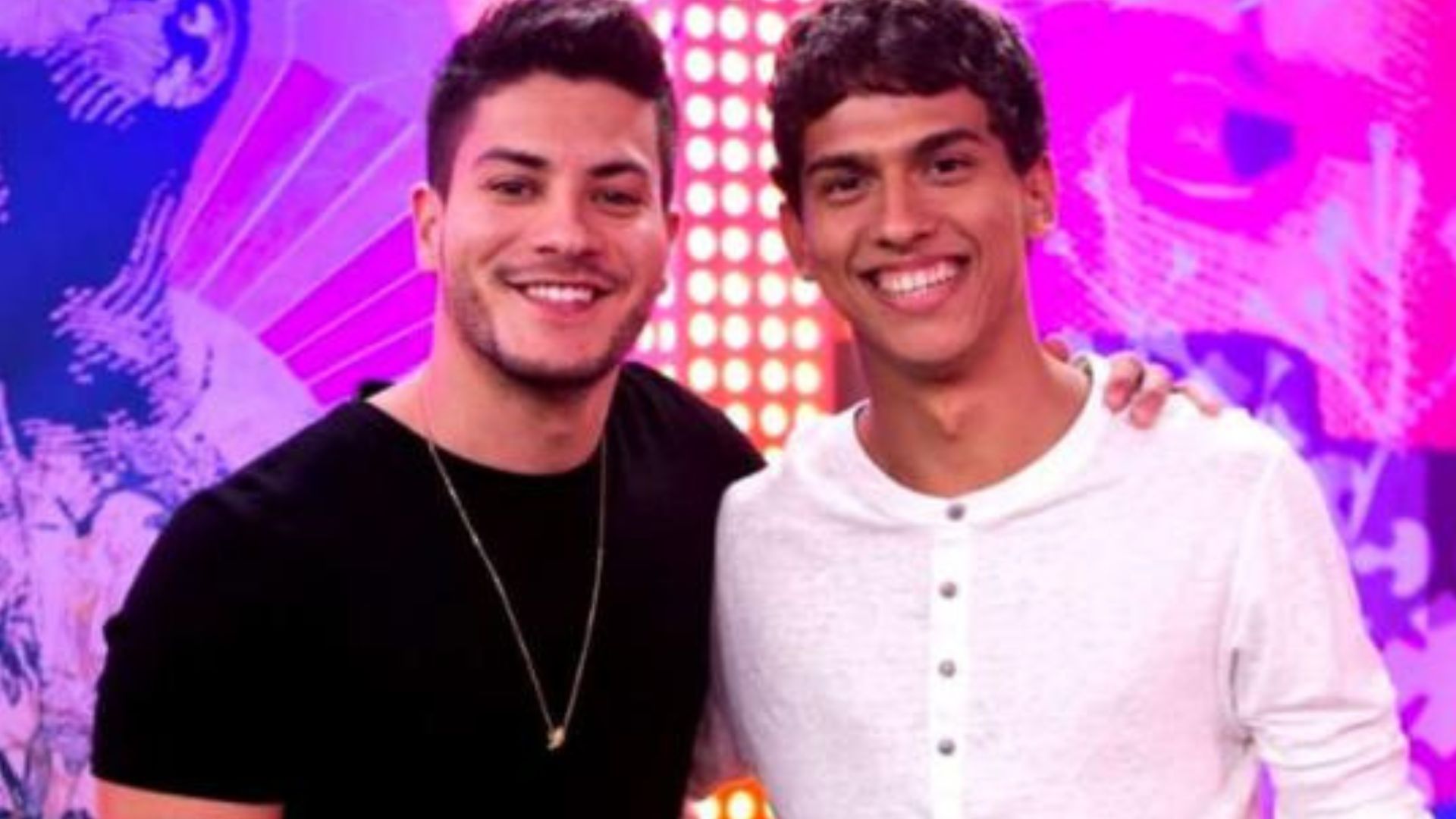 Quem é o irmão de Arthur Aguiar que estará em novela da Globo?