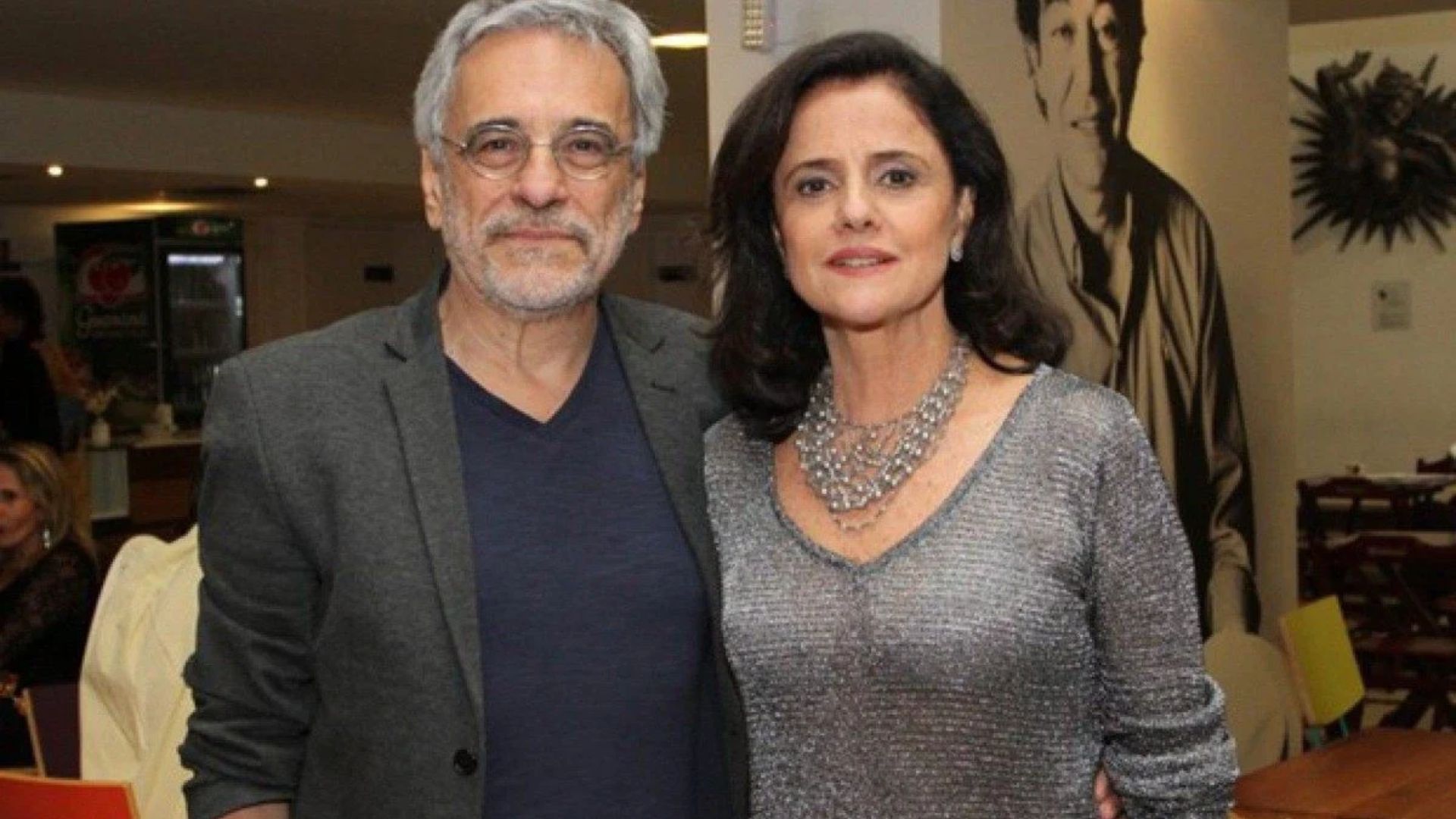 Morre Aderbal Freire Filho, diretor teatral e marido de Marieta Severo