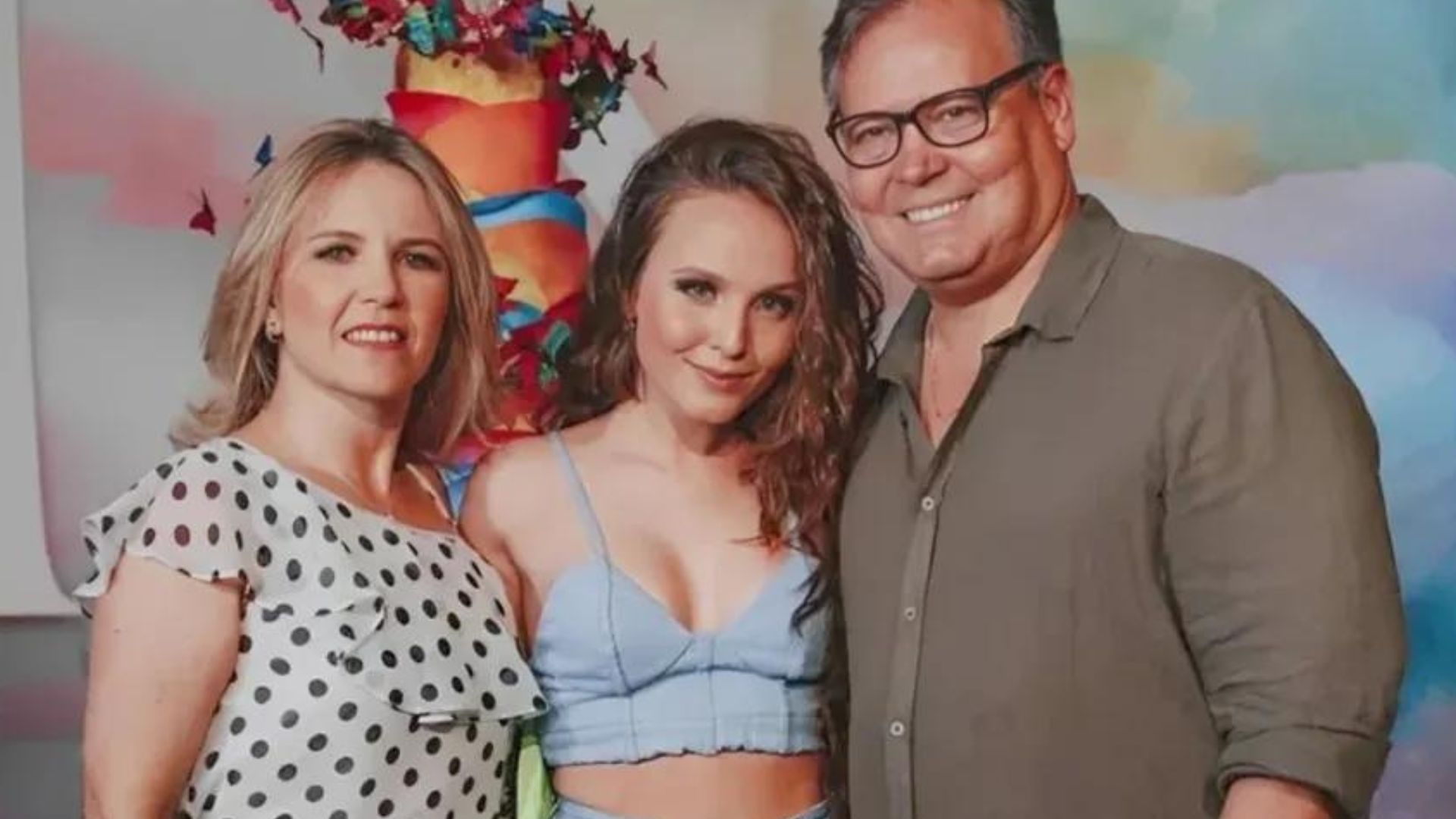 Excluídos? Pais de Larissa Manoela passam por drástica mudança social após polêmicas