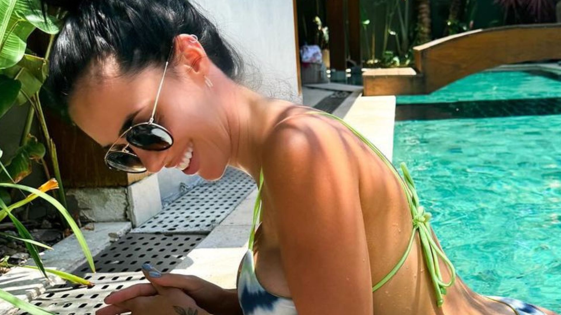 Bruna Biancardi empina bumbum redondo só de biquíni no puerpério: “Perfeita”