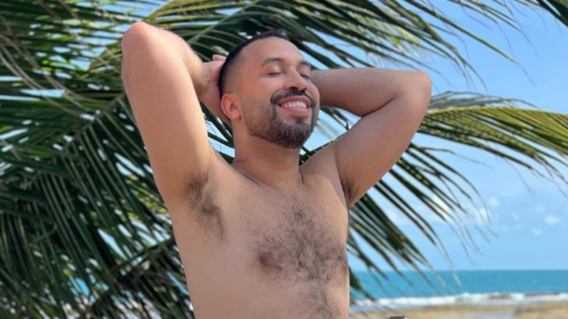 Tá inchado? Gil do Vigor posa de cueca e exibe volume indiscreto: “Delícia”
