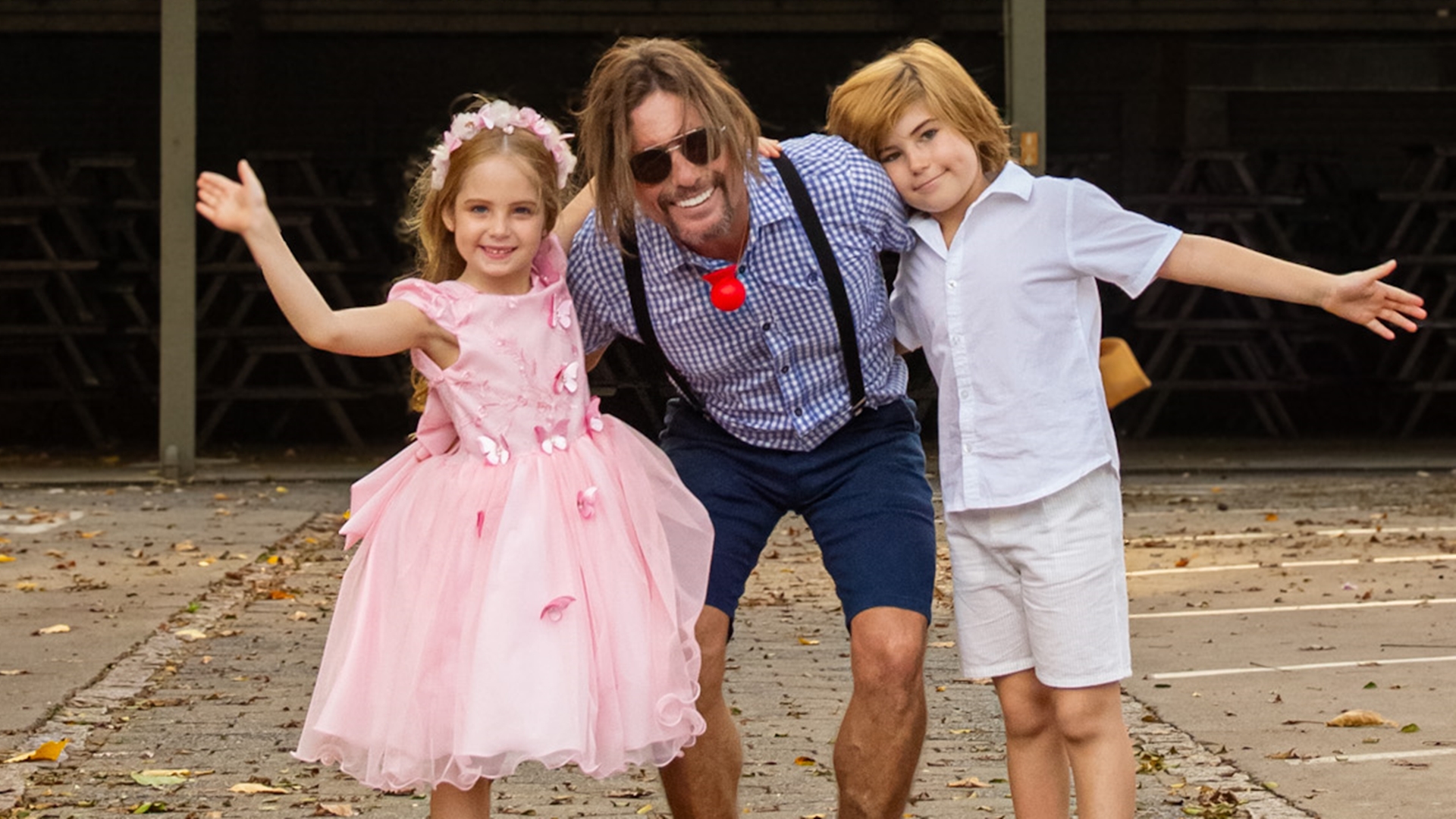 Cantor Hudson avalia carreira musical dos filhos: ‘É como ver um filme’