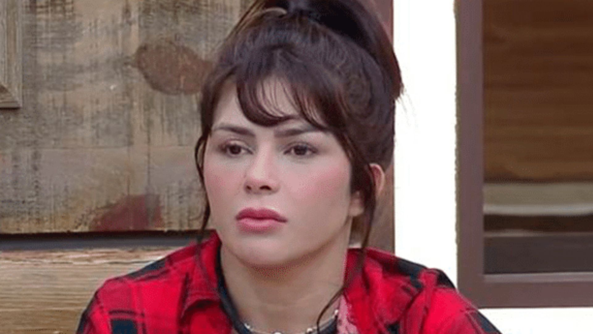 A Fazenda 15: Na Roça, Nadja se descontrola e ameaça rival: “Está ferrado”