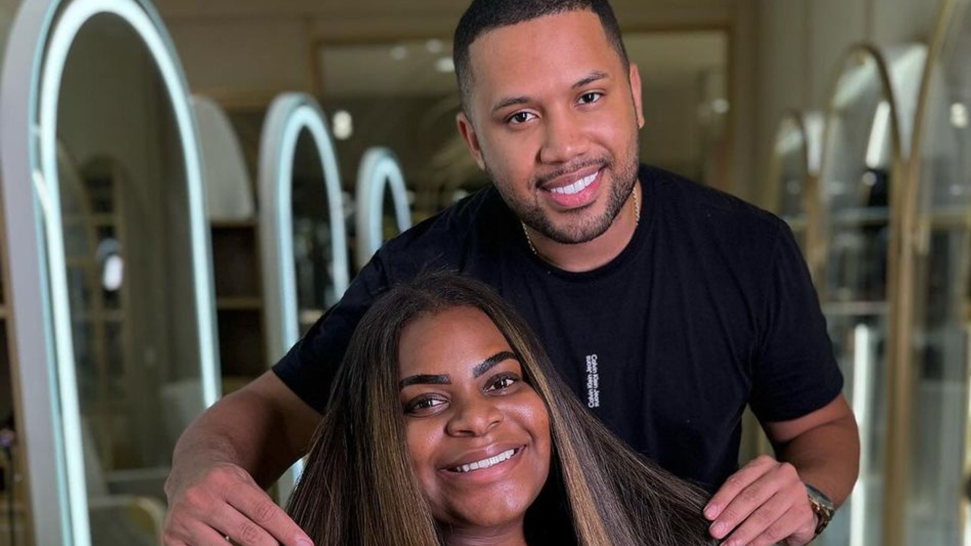 Jojo Todynho radicaliza visual e resultado impressiona: “Linda até careca”