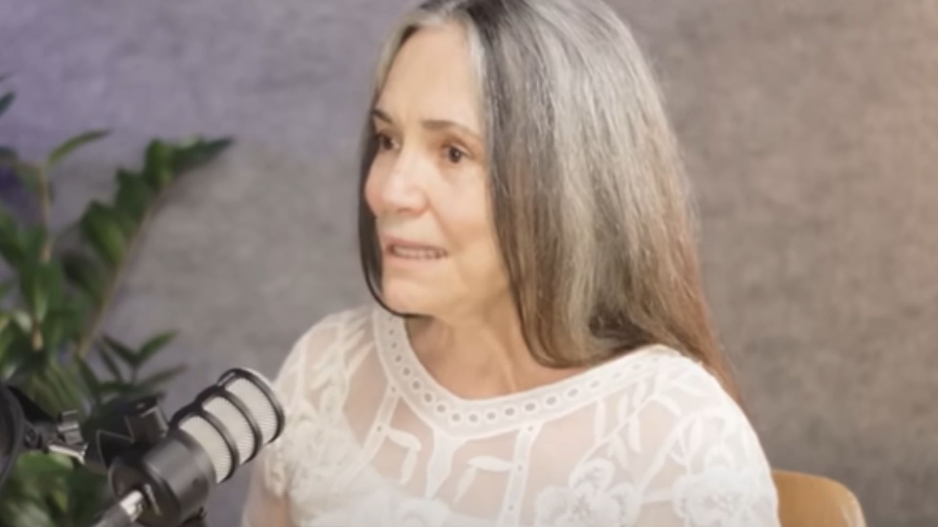 Regina Duarte pode ganhar papel de vilã na Globo após polêmicas na política