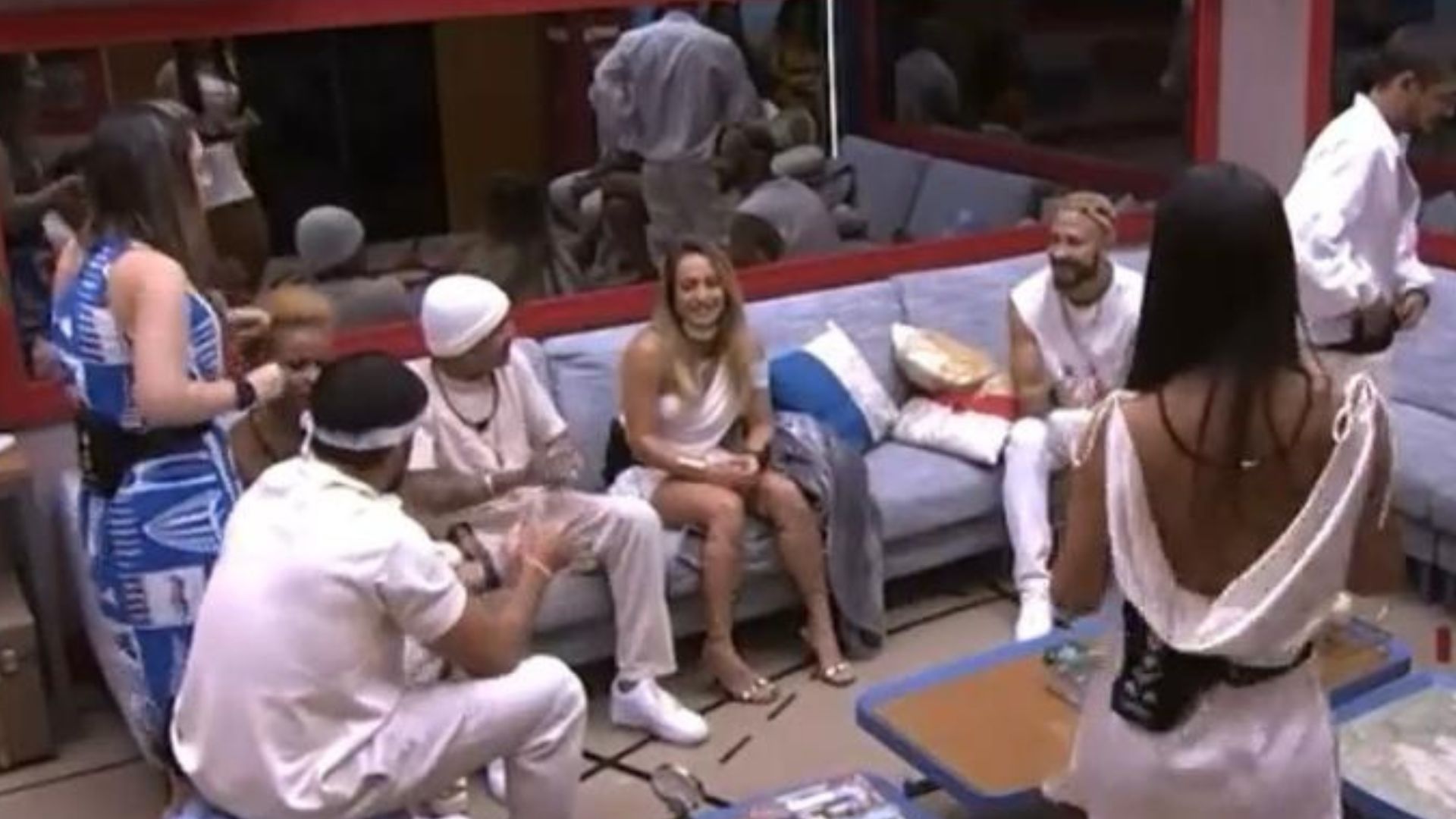 BBB23: Cara de Sapato flerta com Bruna Griphao e Amanda reage: “Pra cima”