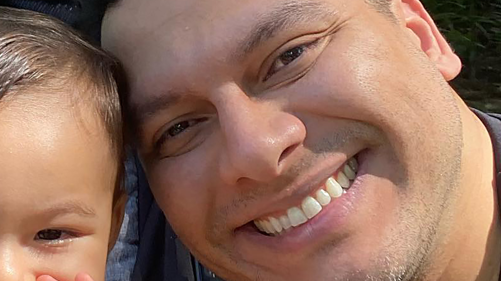 Ex de Andressa Urach mostra filho com sorrisão no rosto após tomar guarda: “Solzinho”