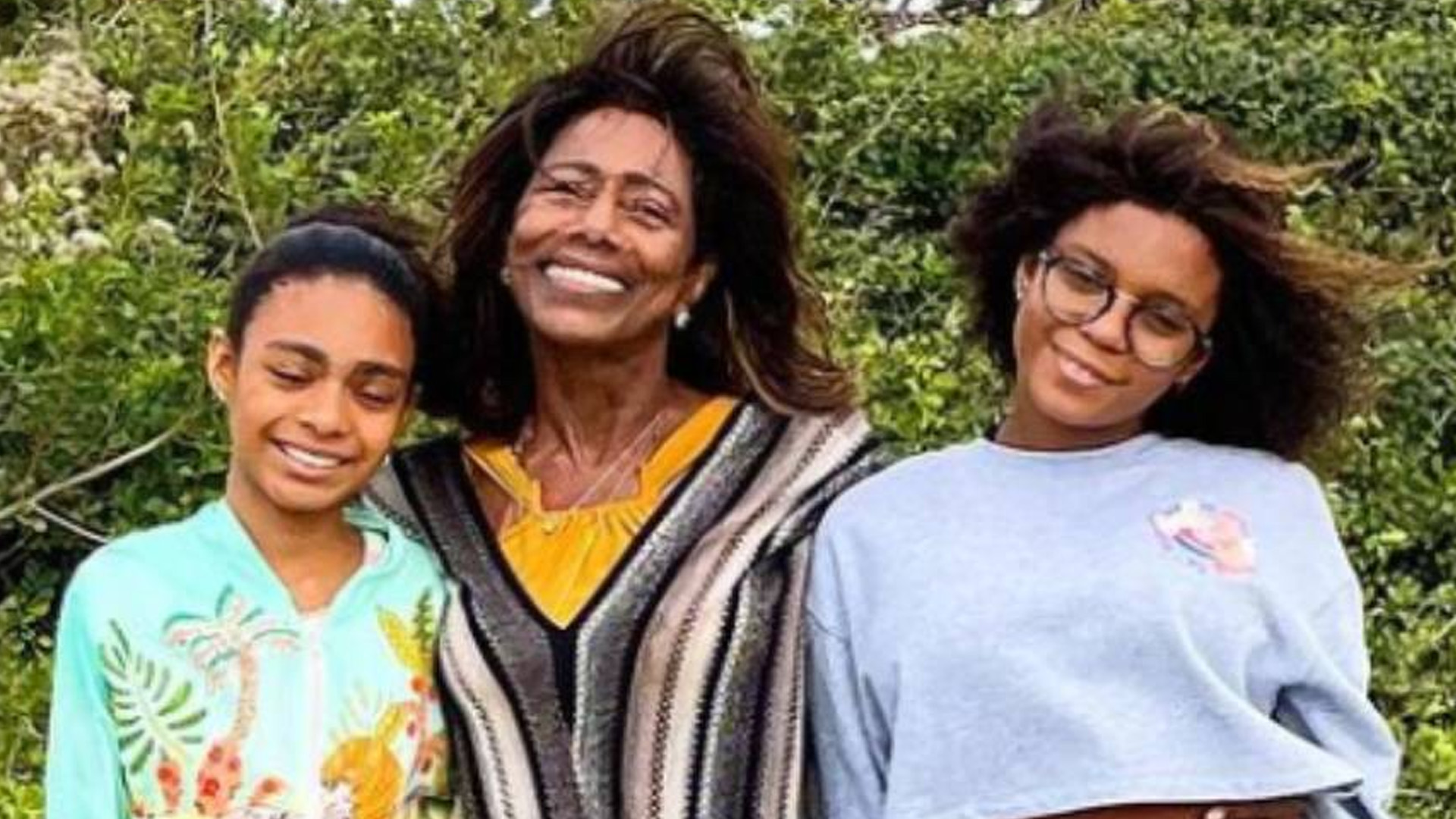 Como assim? Tutor deixa filhas de Glória Maria morando em mansão alugada; entenda!