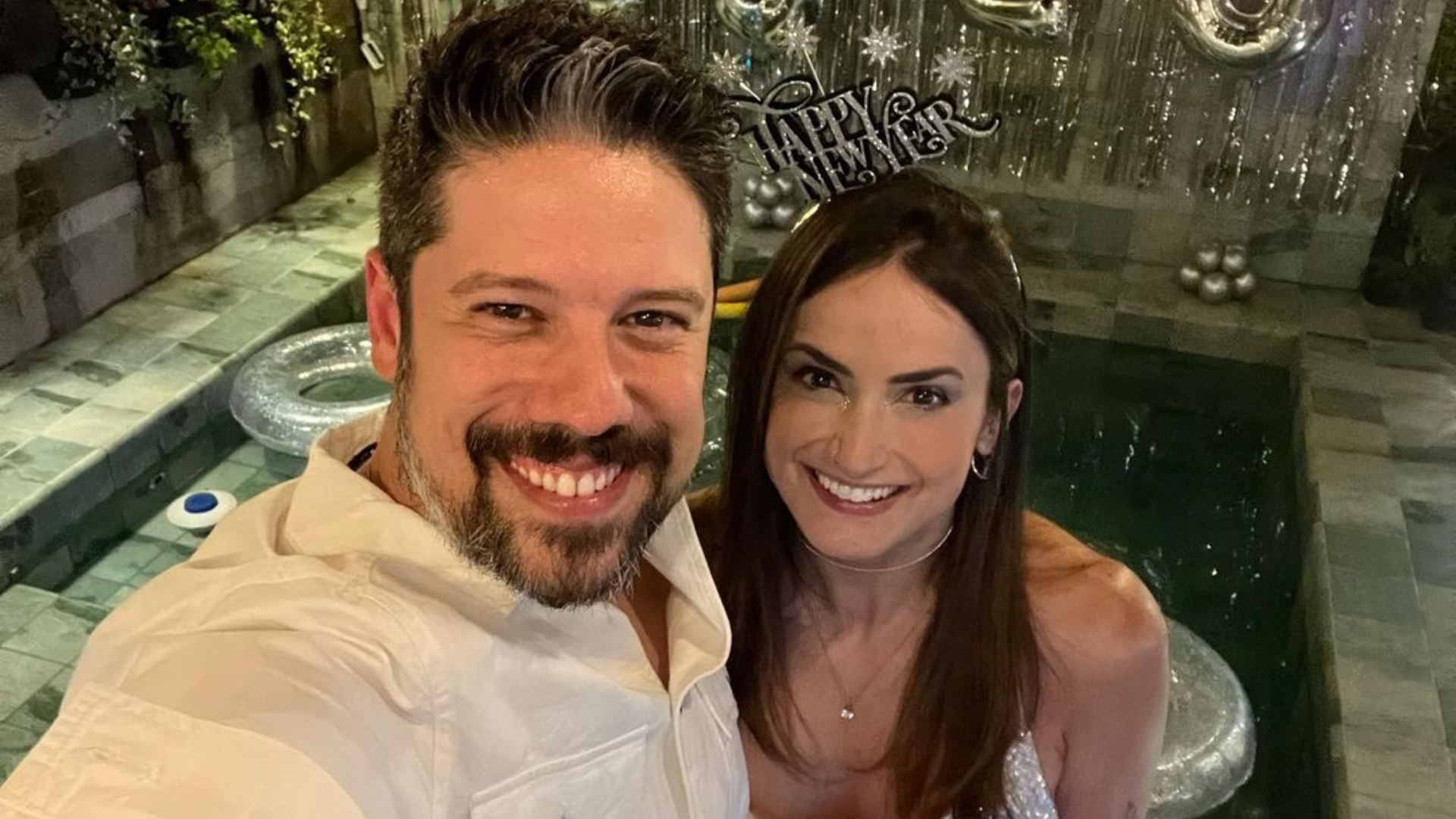 Acabou! Após 5 meses, Mari Palma e Phelipe Siani anunciam fim do casamento: “Deixar o outro ir”