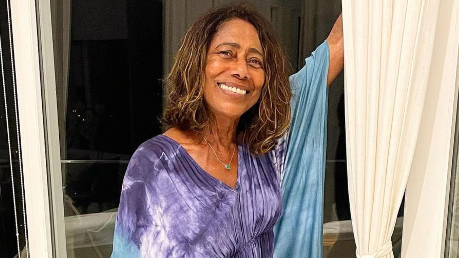 Glória Maria recebe homenagem e tem rua renomeada em sua memória: “Teria amado”
