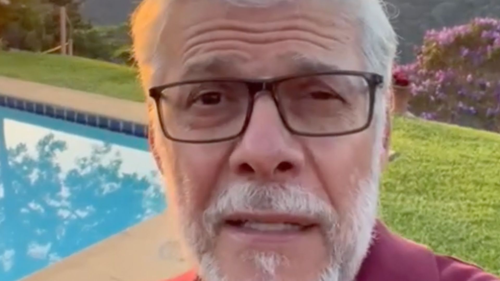 Recluso, José Mayer reaparece emocionado para anunciar conquista: “Vamos em frente”