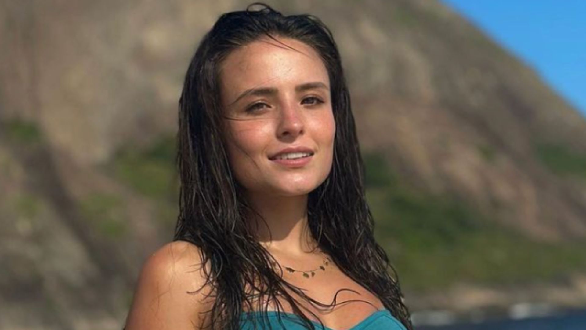 Larissa Manoela surge muito mais magra em cliques de biquíni: “O que aconteceu?”