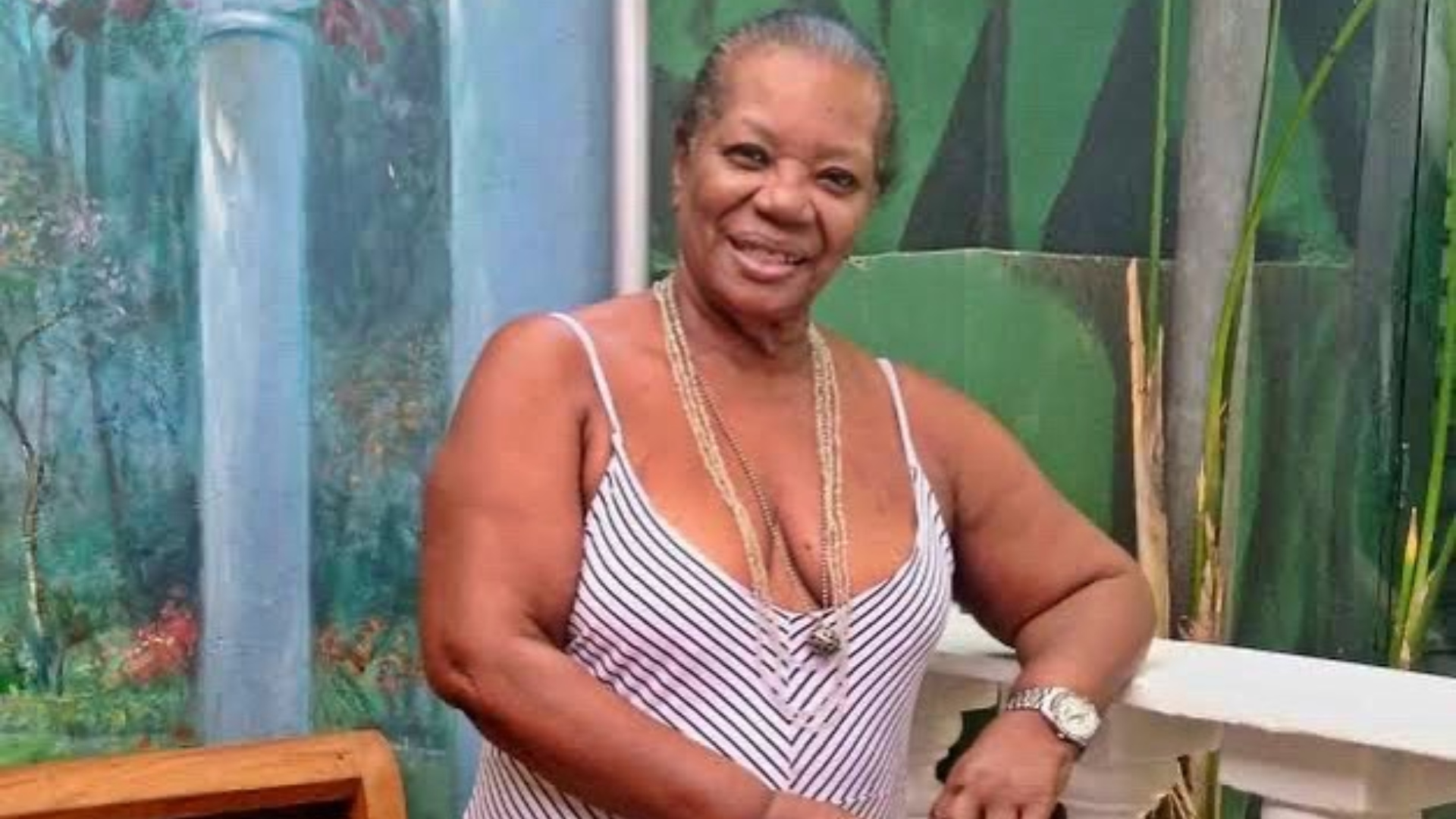 Aos 81 anos, Neusa Borges segue trabalhando: “Não sou casada com marido rico”