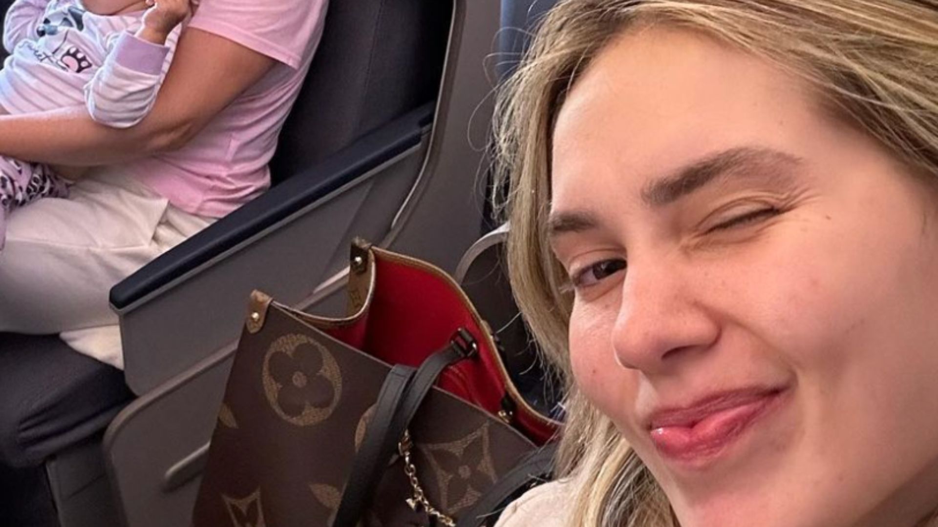 Virginia Fonseca é detonada ao levar babás para as férias: “Terceirizou a maternidade”
