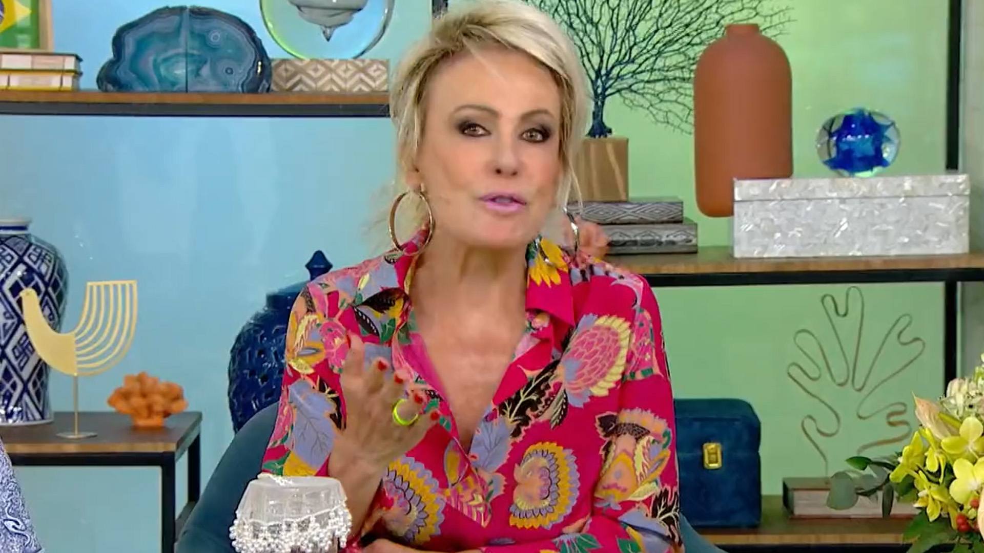 Ao vivo, Ana Maria Braga manda indireta para ex-namorado no ‘Mais Você’: “Se fosse bom”