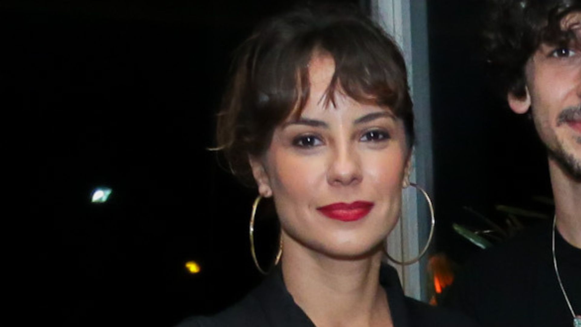 Que casal! Andréia Horta faz raríssima aparição com o namorado dez anos mais jovem
