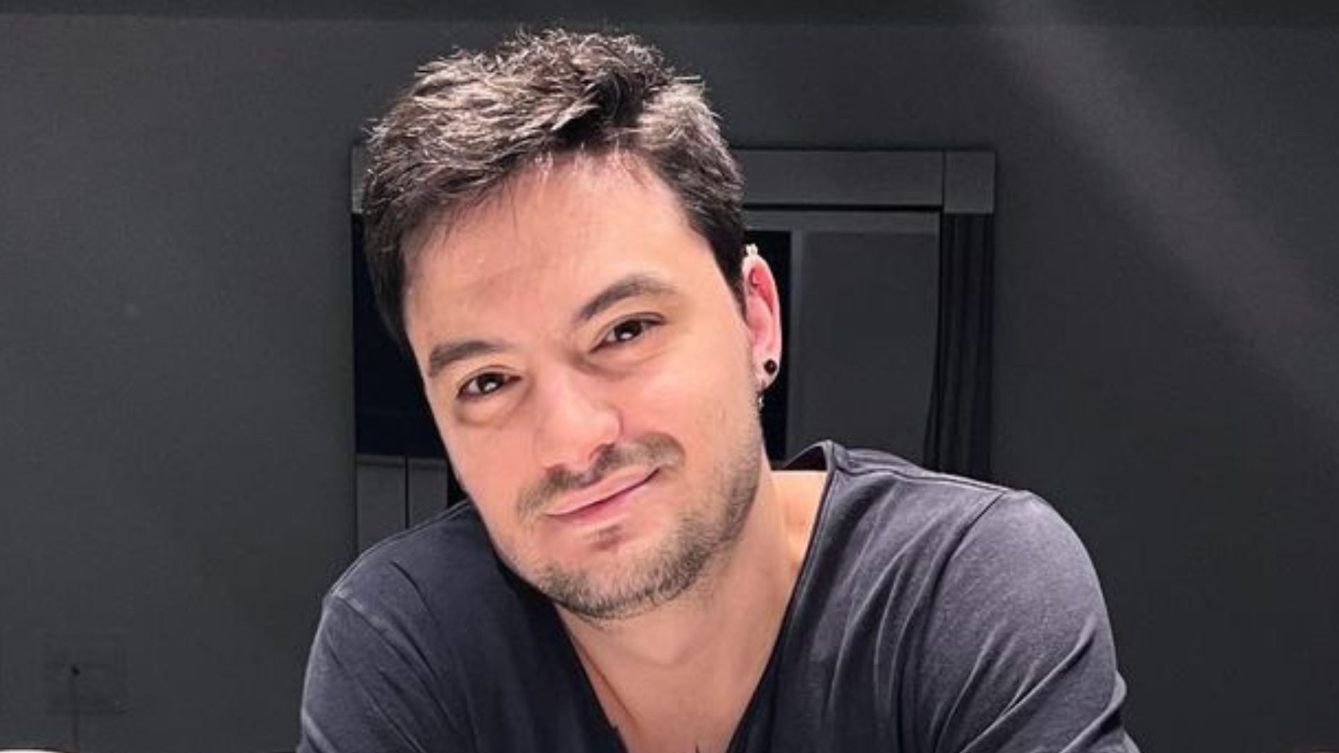 Aos 35 anos, Felipe Neto faz desabafo sobre aniversário terrível: “Recomeçando”