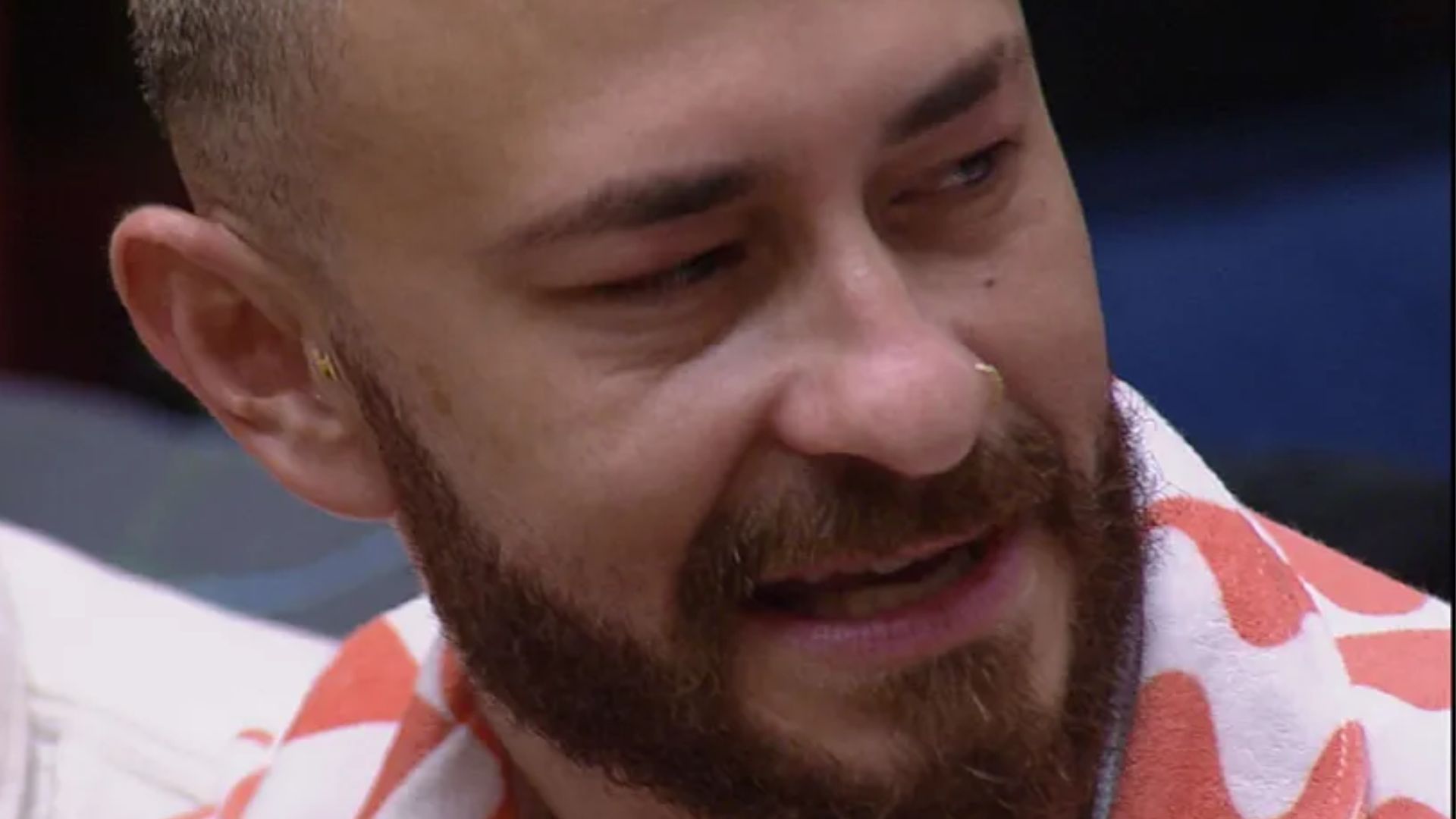 BBB23: Fred cai no choro ao ganhar declaração de brother: “Jamais esperaria isso”