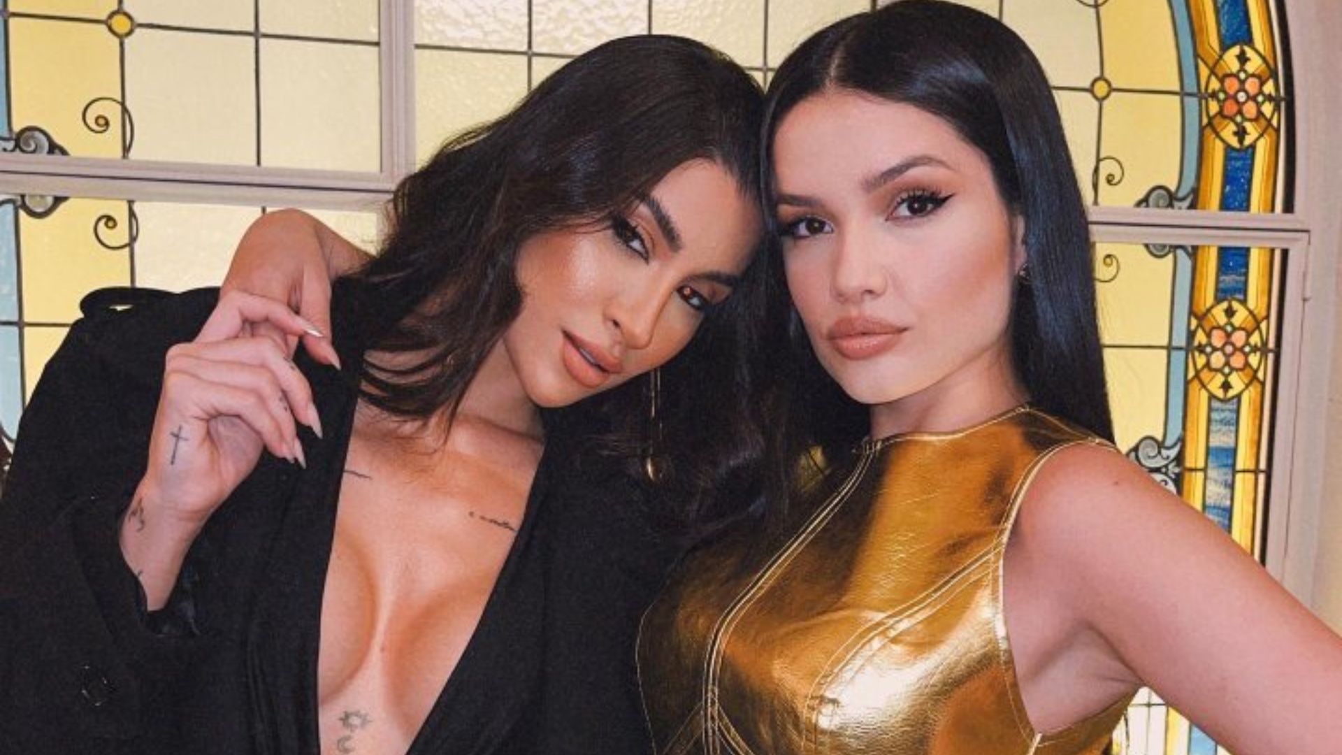 Bianca Andrade curte viagem com Juliette e expõe relação íntima: “Esposa”