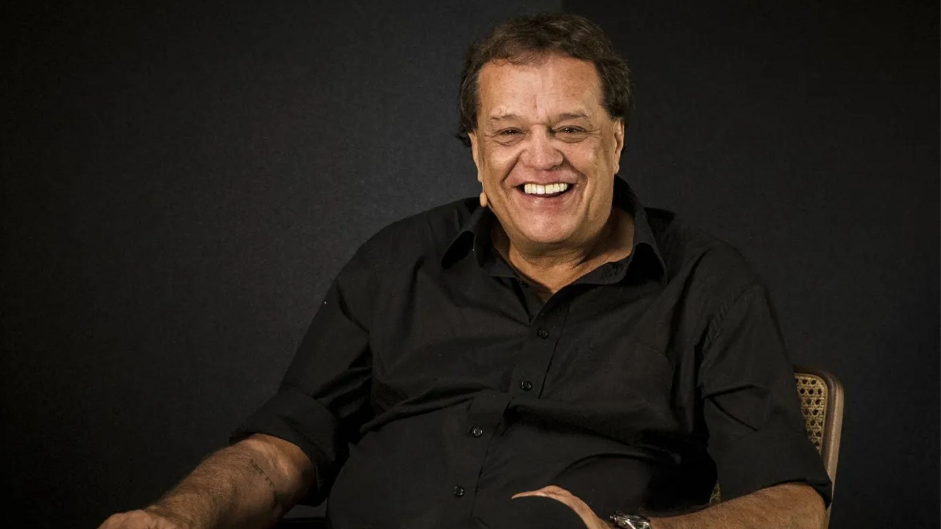 Dennis Carvalho vence batalha contra doença e recebe alta hospitalar