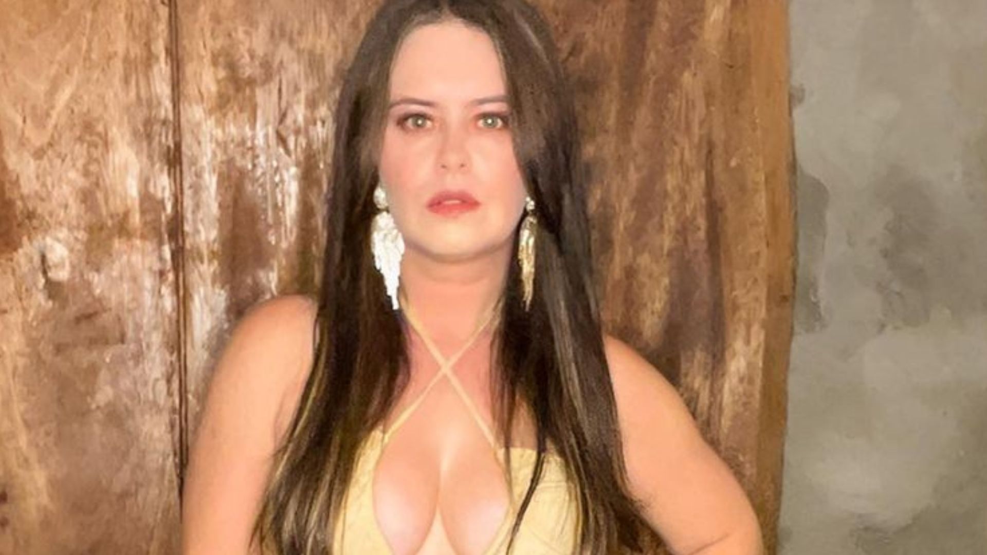 Ex de Rafael Cardoso é atacada após ir para noitada com vestido ousado: “Vulgar”