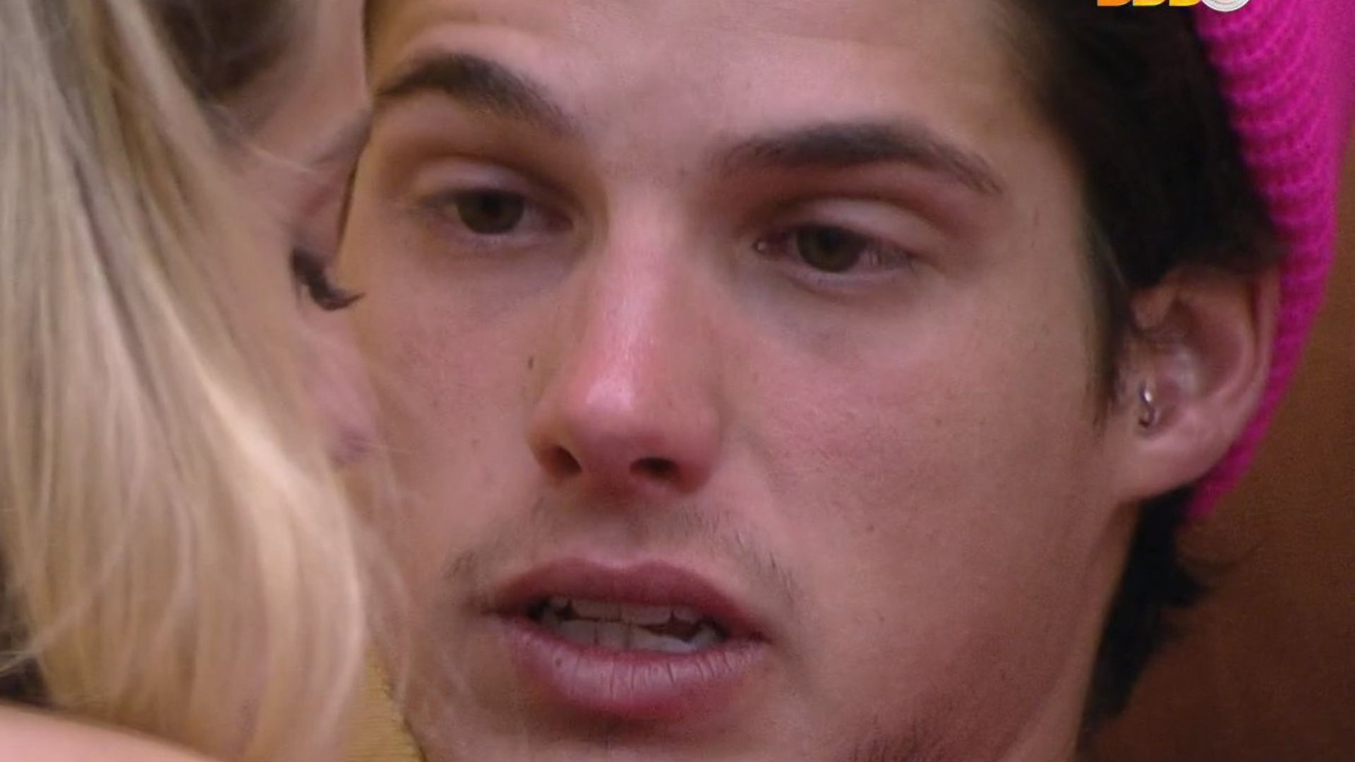 BBB23: Abalado, Gabriel ameaça desistir após vexame ao vivo: “Quase desmaiei”