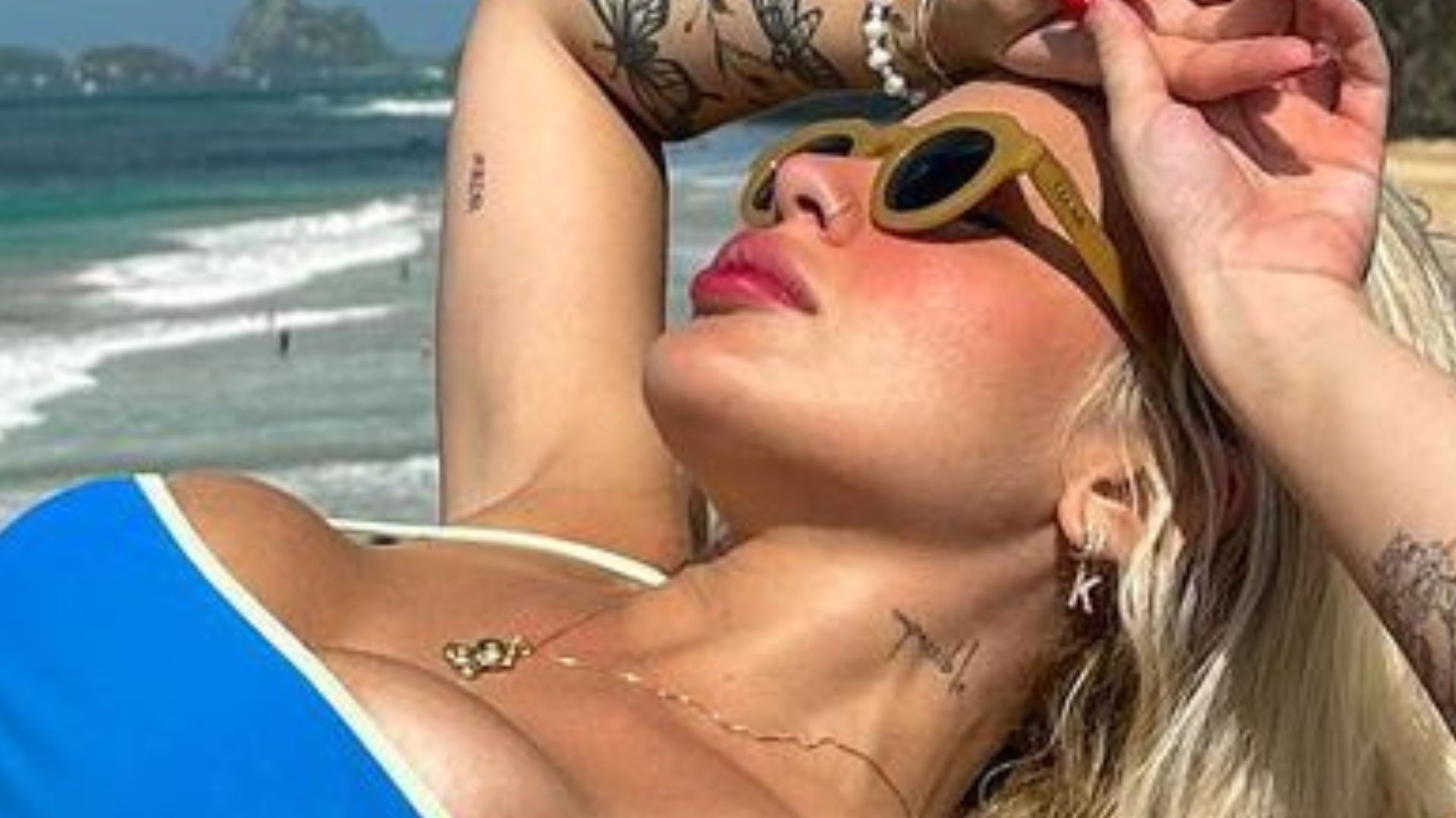 Ex de Éder Militão, Karoline Lima quase explode biquíni com decote gigante: “Surreal”