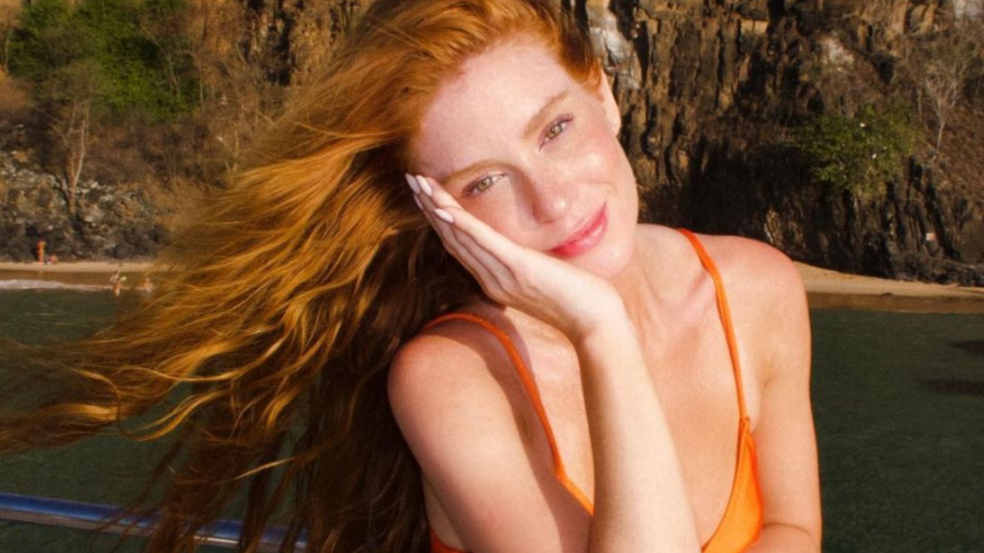 De biquíni asa delta, Marina Ruy Barbosa deixa virilha aparecer em clique: “Deusa”