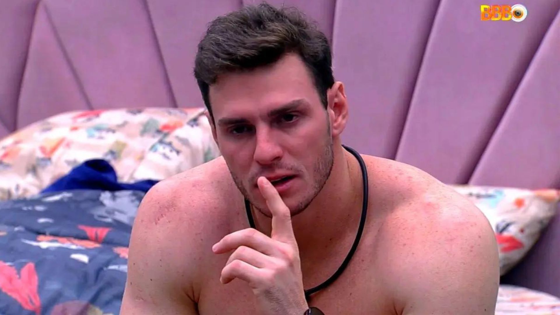 Sensitiva prevê futuro de Gustavo pós-BBB e surpreende web: “Grande polêmica”