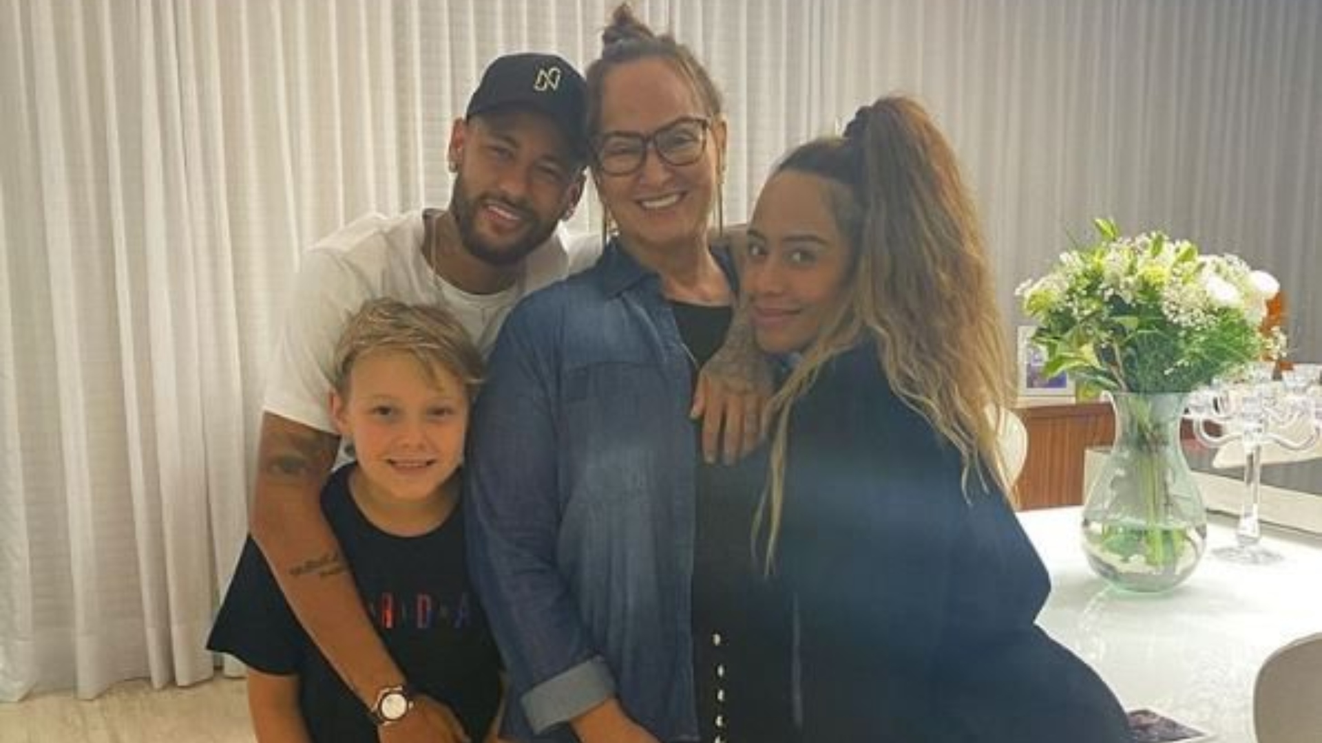 Taróloga alerta família de Neymar e assusta fãs: “Energia bem pesada”