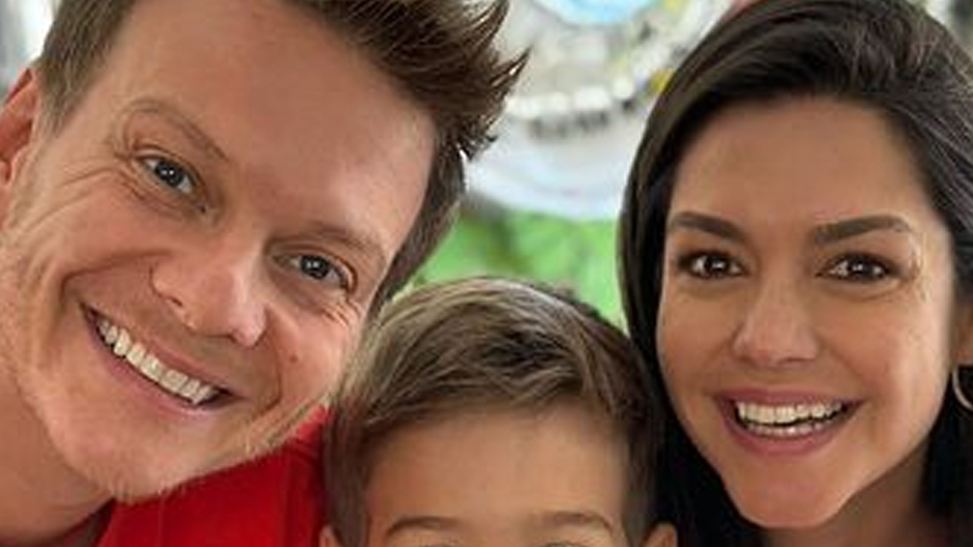 Filho de Thais Fersoza e Michel Teló faz aniversário e semelhança choca: “Idêntico”