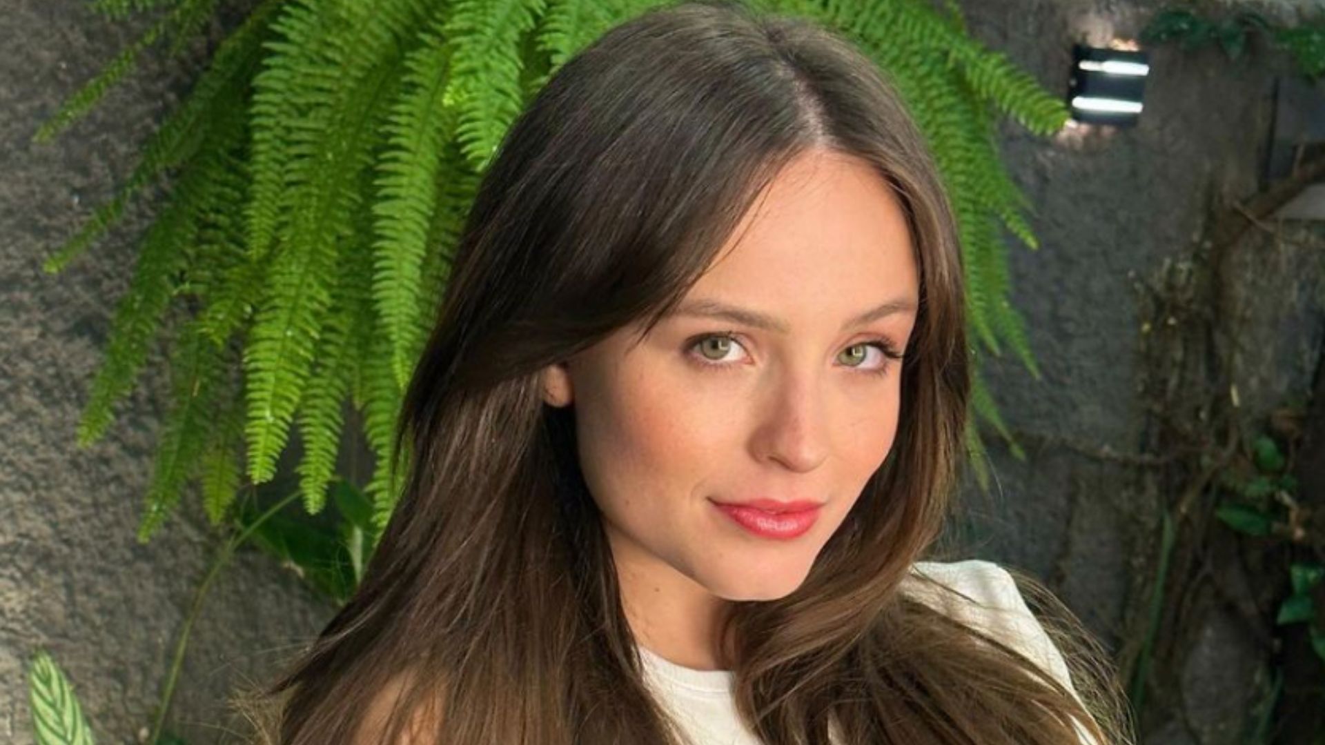 Caça às bruxas? Desconfiada, Larissa Manoela provoca demissão em massa em sua equipe