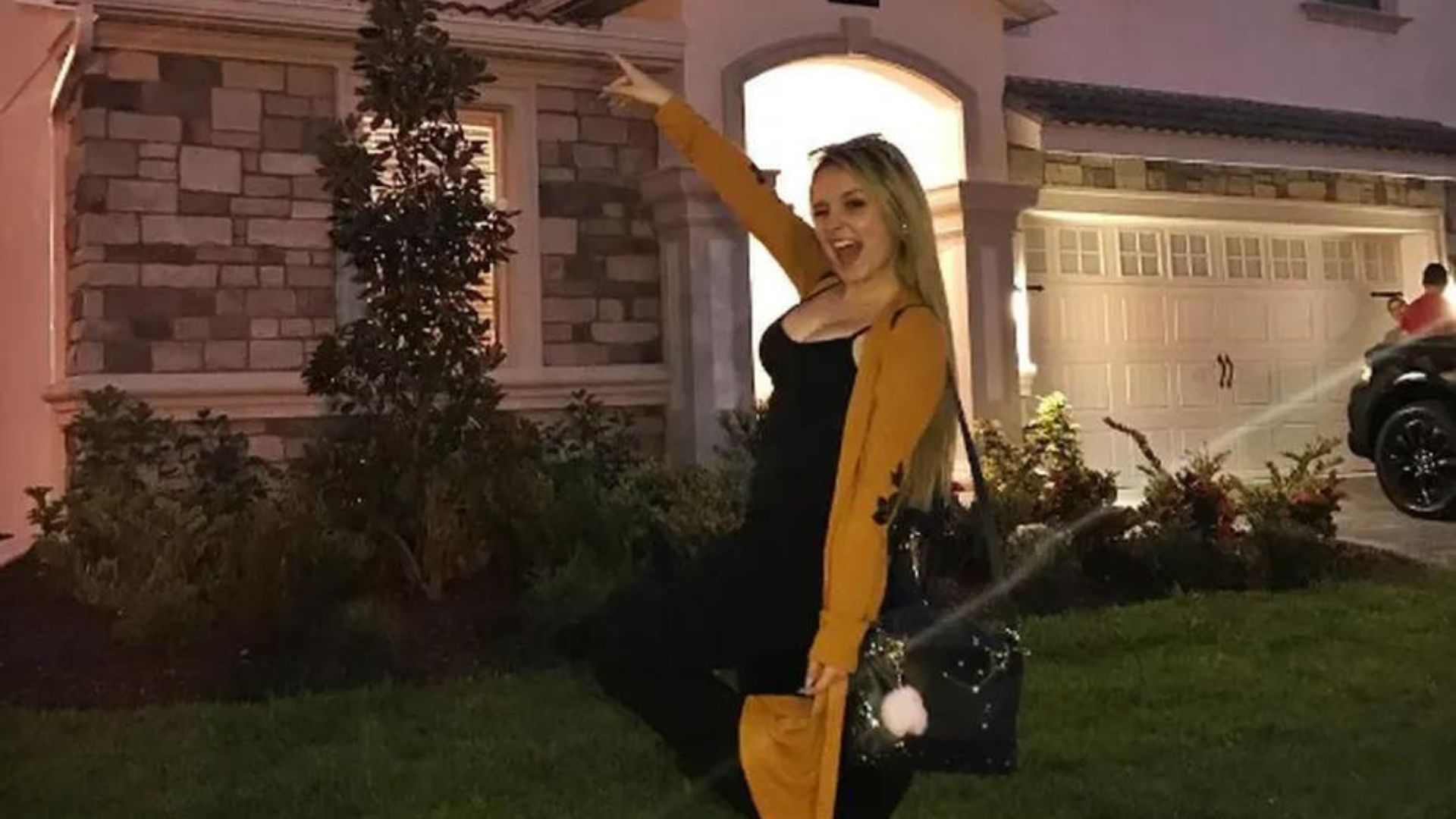 Inacreditável! Veja fotos da mansão vendida pela mãe de Larissa Manoela por R$ 5 milhões