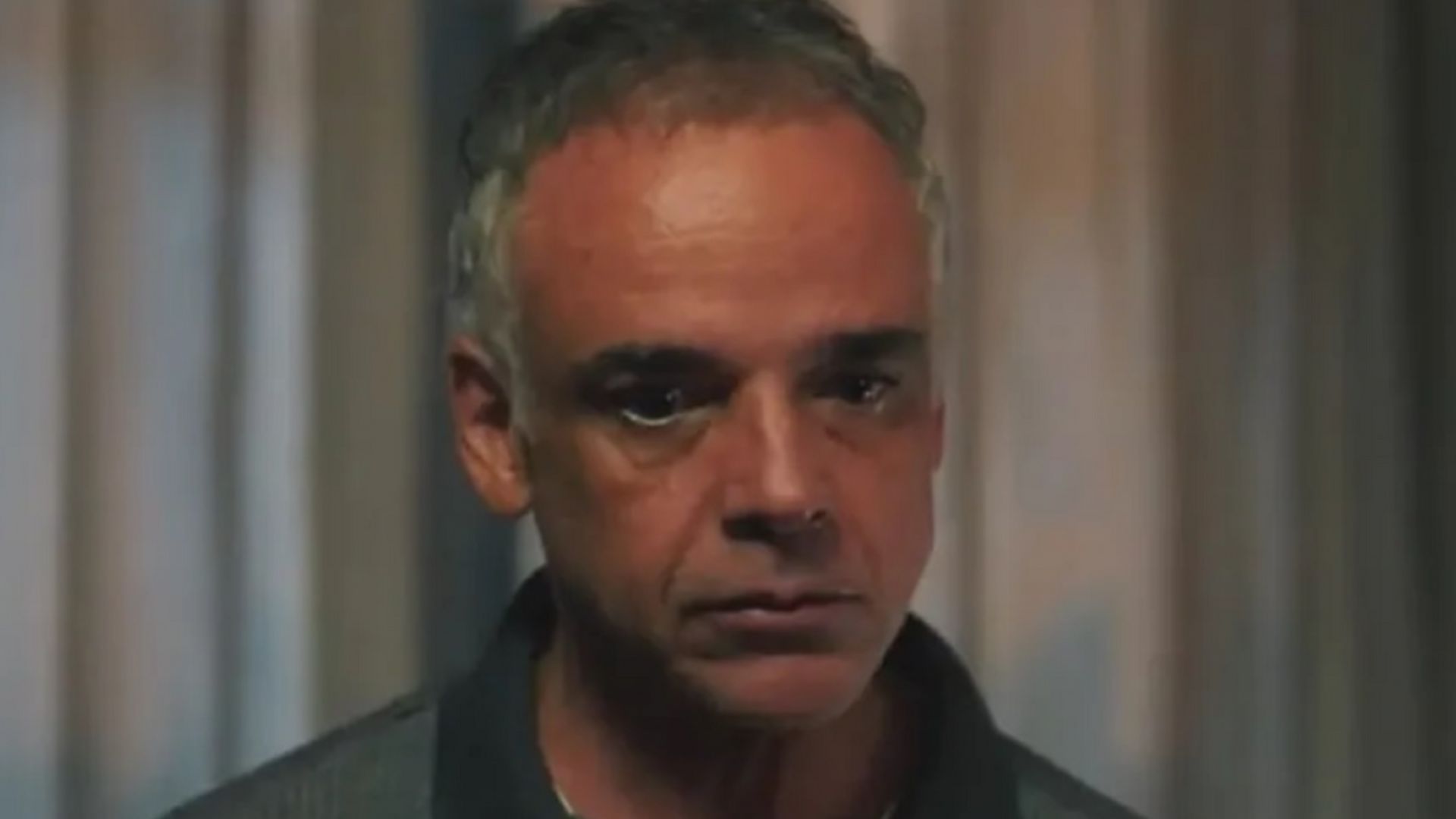Terra e Paixão: Andrade é atropelado por personagem inesperado