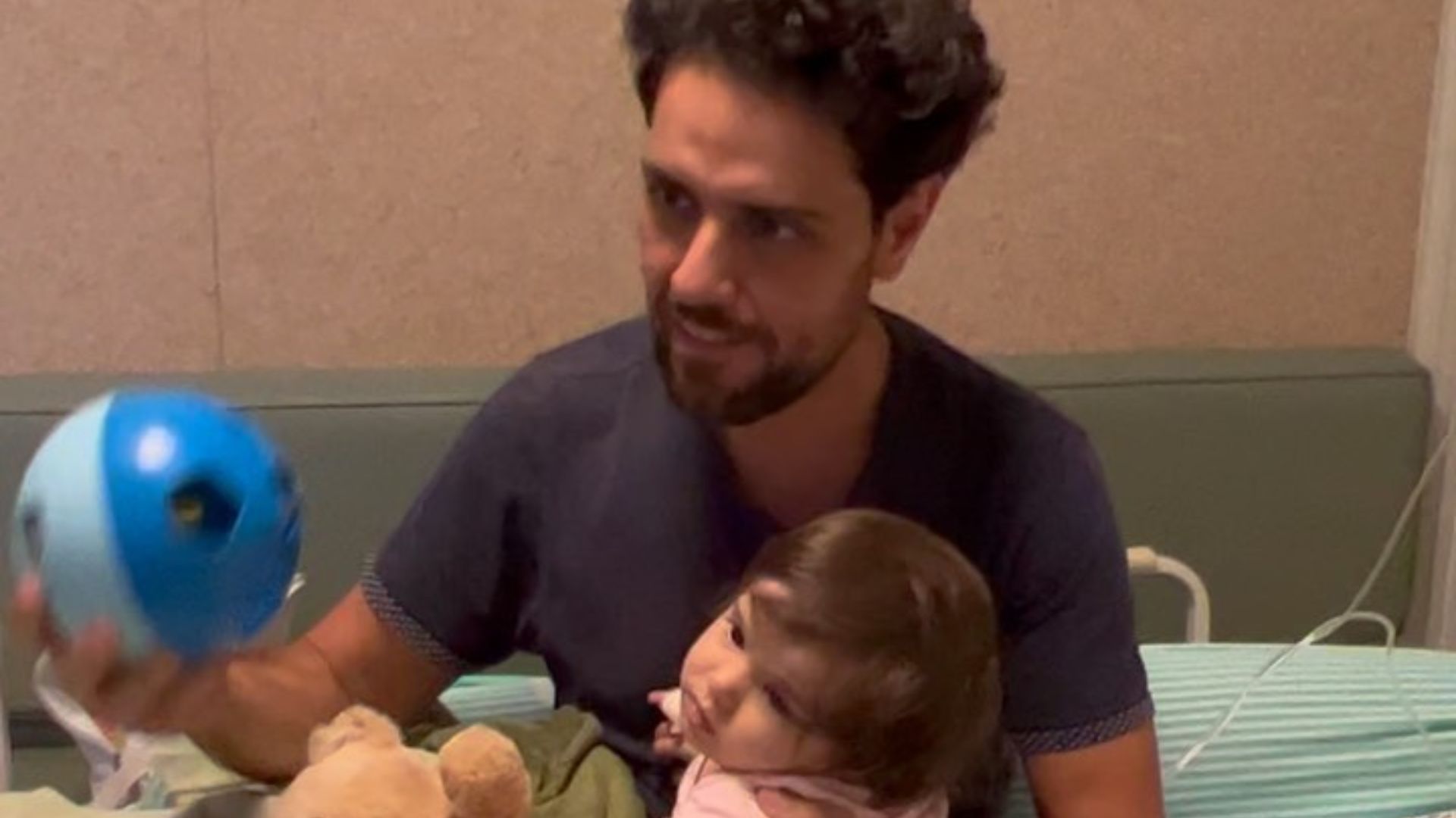 Thiago Arancam e esposa vivem drama com filha de 1 ano: “Internada”