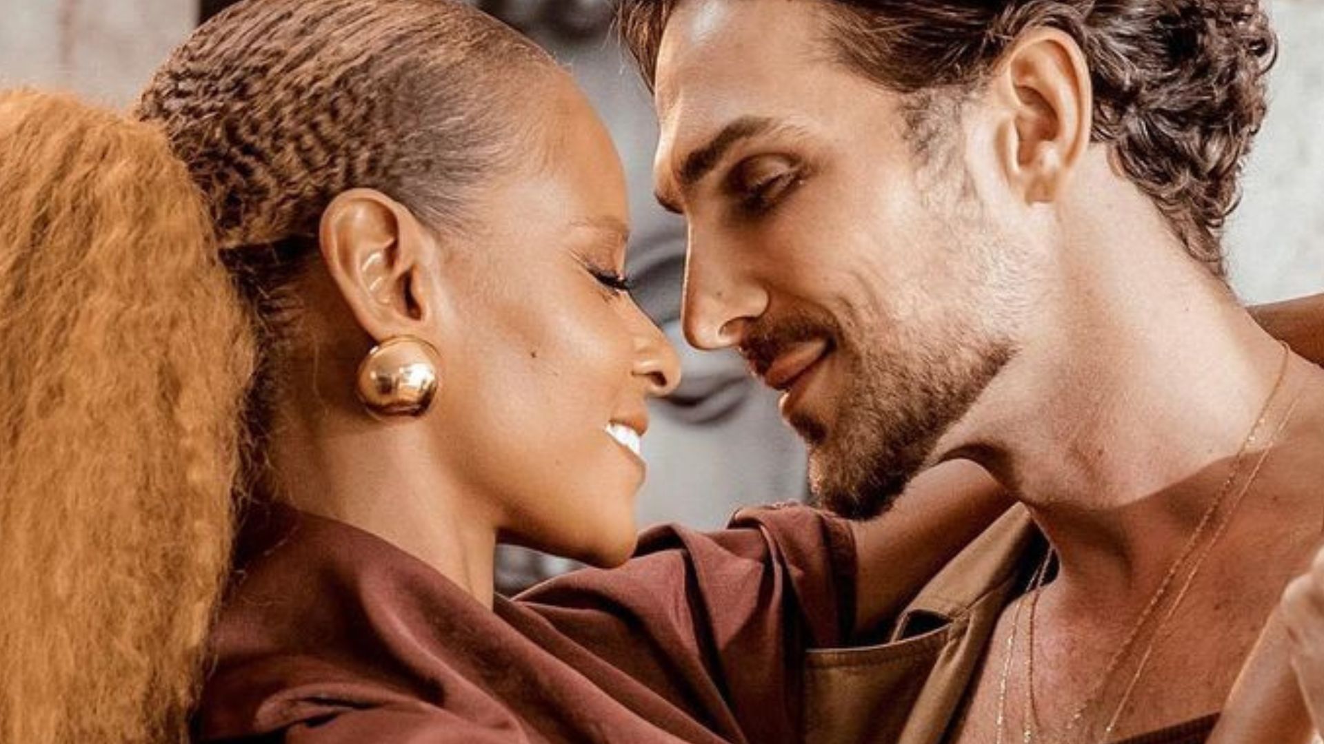 Ex-BBB Aline Wirley detalha relacionamento aberto com Igor Rickli: “Celebrando o amor”