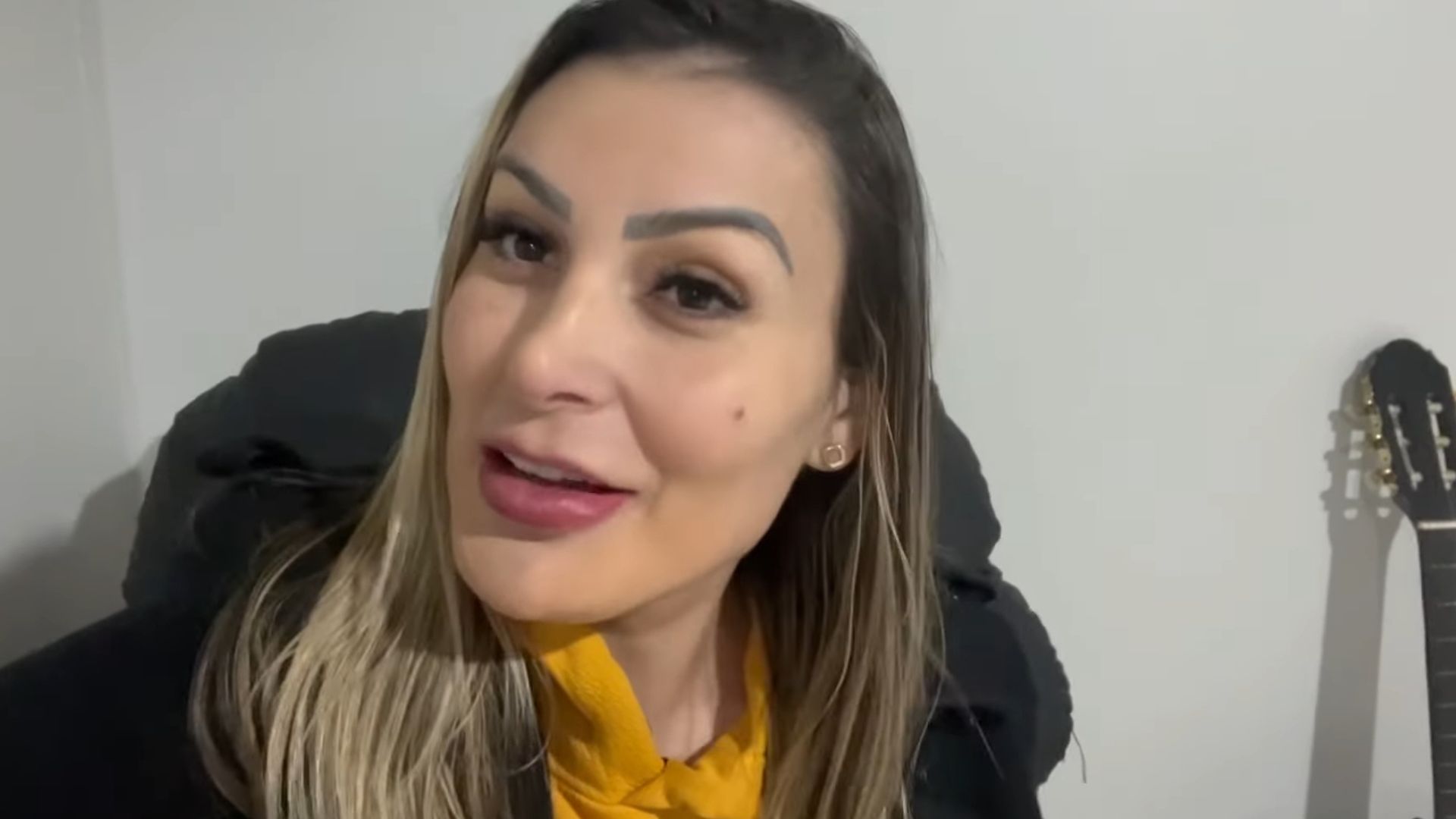 Andressa Urach passa no vestibular e comemora volta à faculdade: “Muito estudo e empenho”