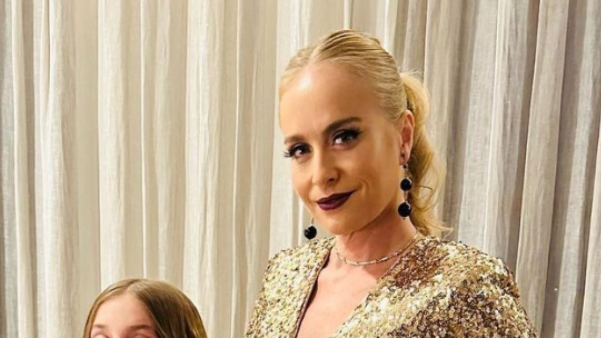 Angélica e Eva Huck surgem deslumbrantes em evento judaico: “Noite das meninas”