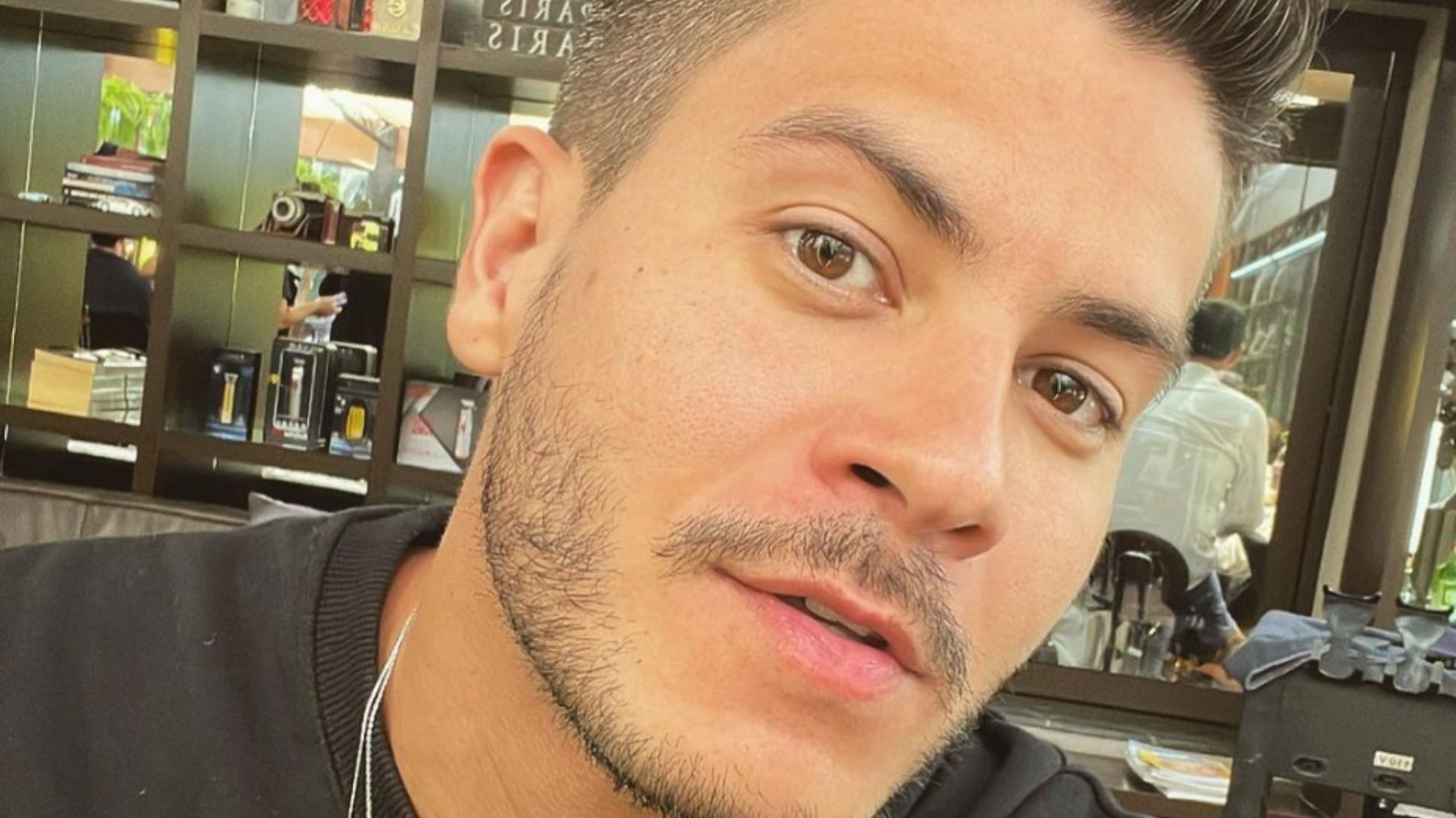 Como assim? Arthur Aguiar será papai após manter relacionamento em segredo