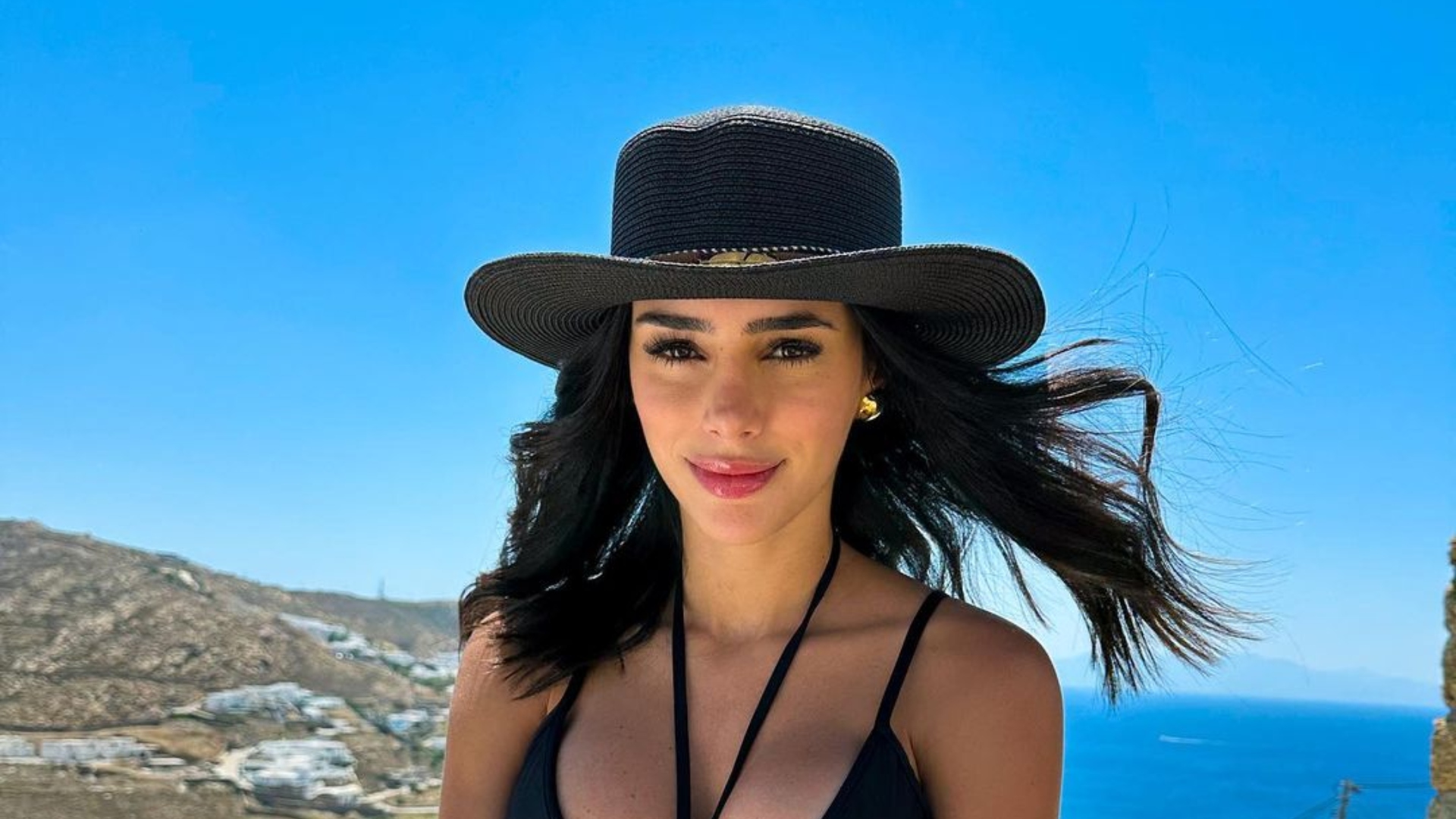 Bruna Biancardi faz decote transbordar em biquíni e deixa Neymar apaixonado: “Maravilhosa”
