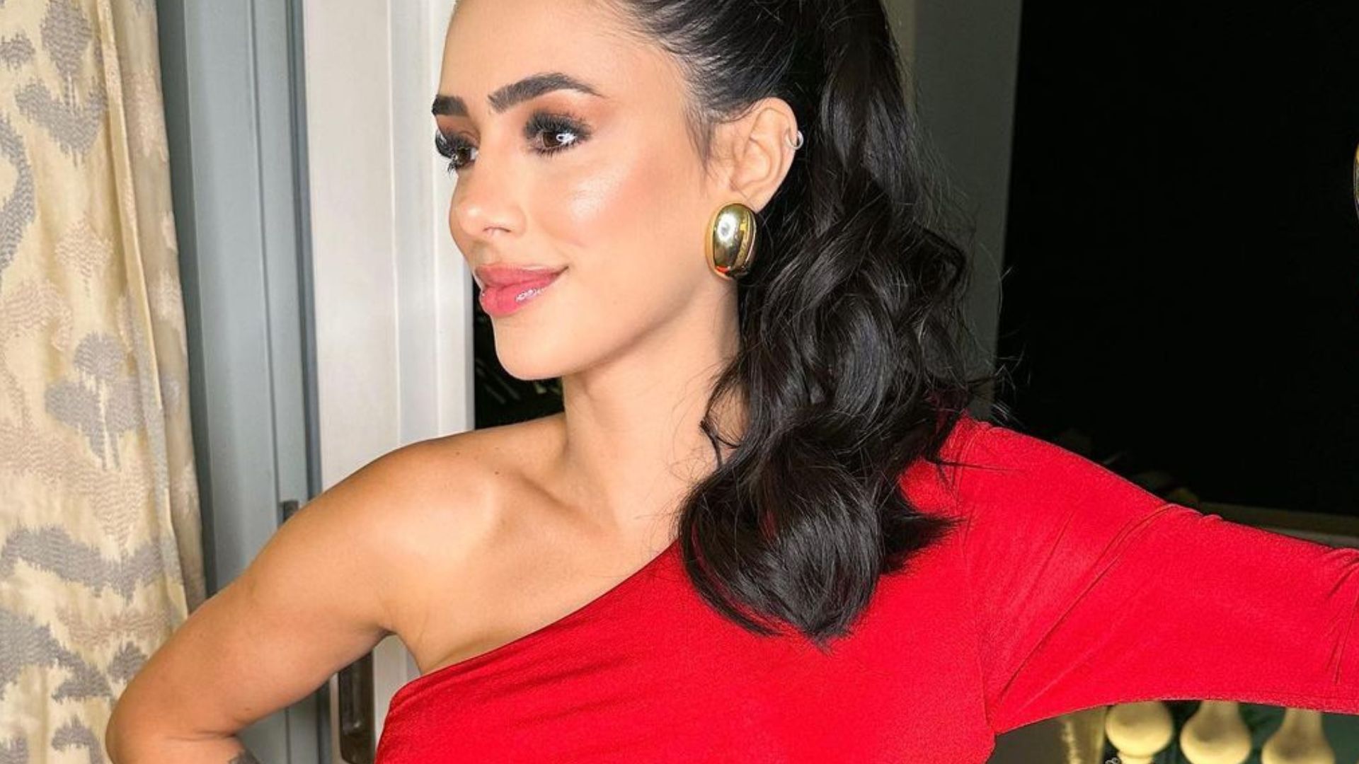 Grávida, Bruna Biancardi exibe o barrigão com vestido agarradinho: “Eu e Mavie prontinhas”